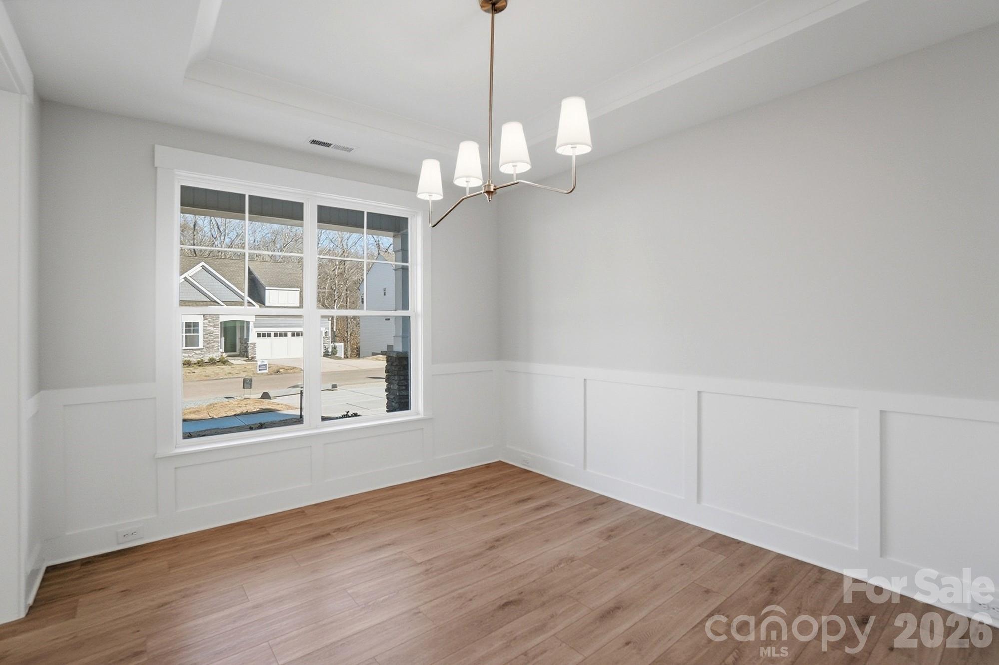 5054 Mclaughlin Loop Property Photo 9