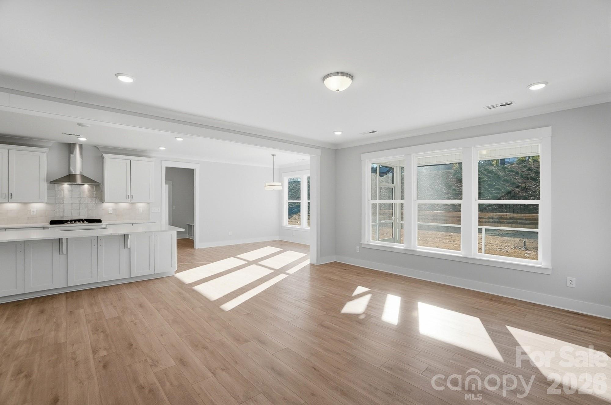 5054 Mclaughlin Loop Property Photo 13