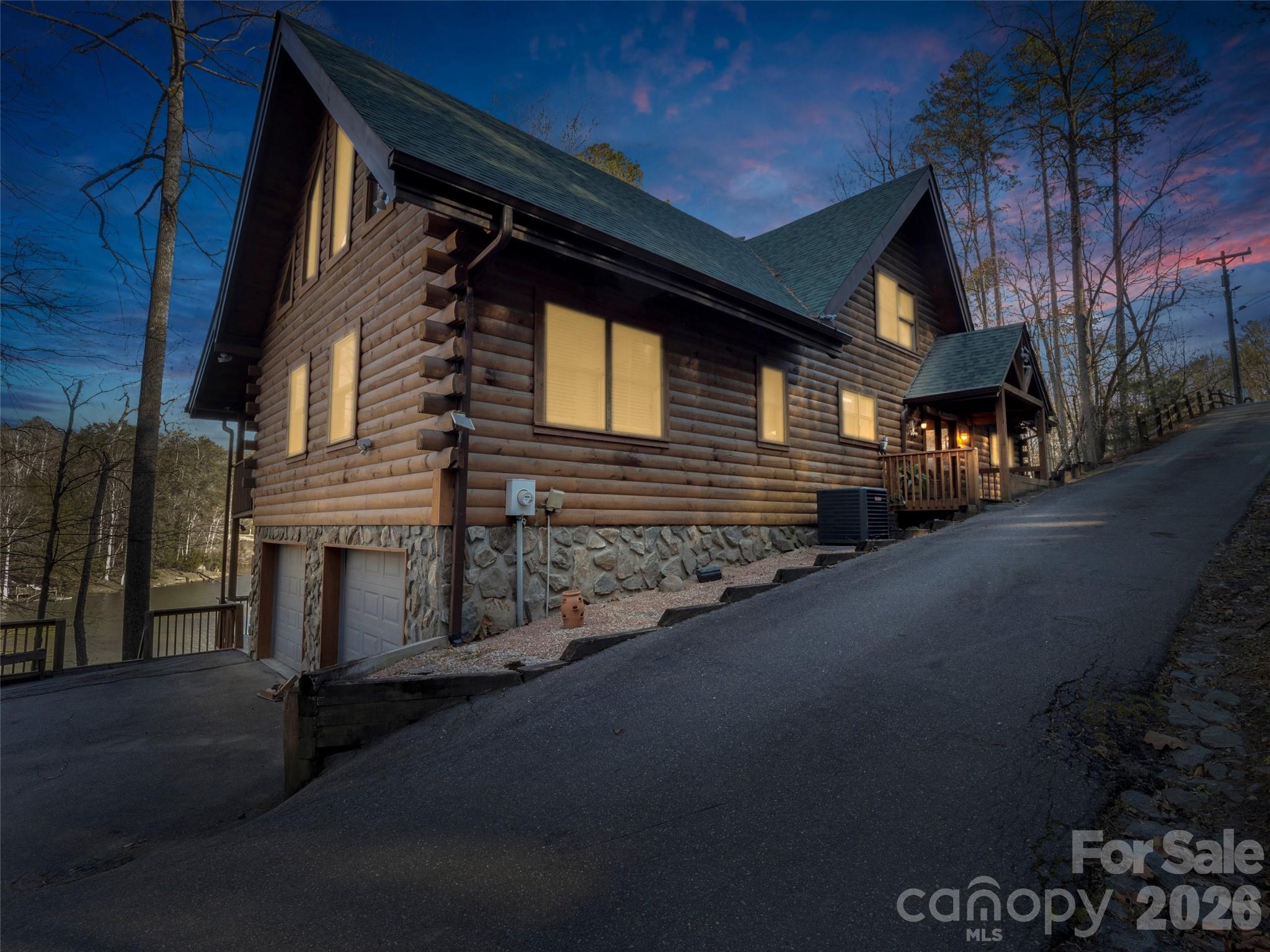446 Rainbow Circle Property Photo 2