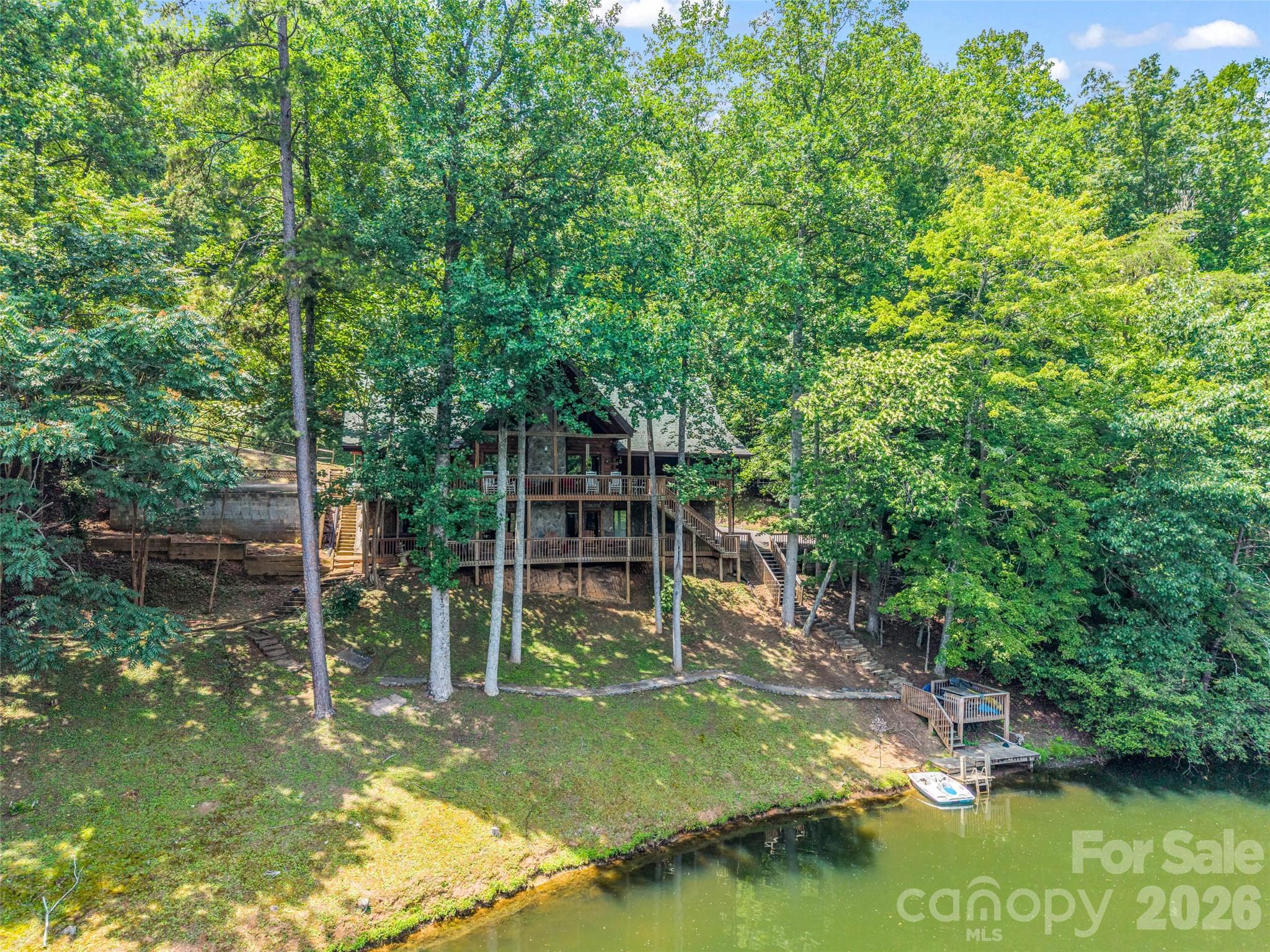 446 Rainbow Circle Property Photo 3