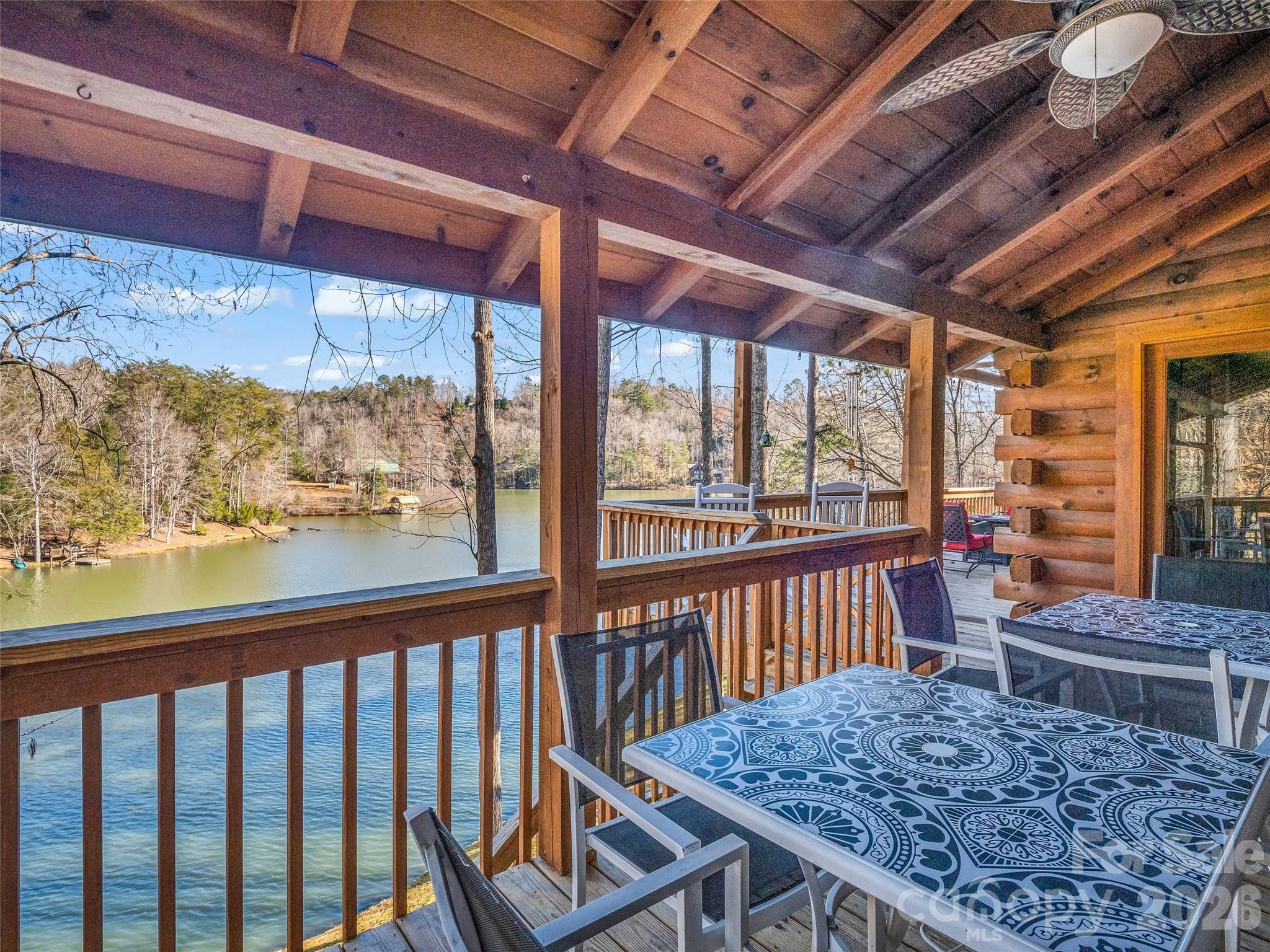 446 Rainbow Circle Property Photo 5