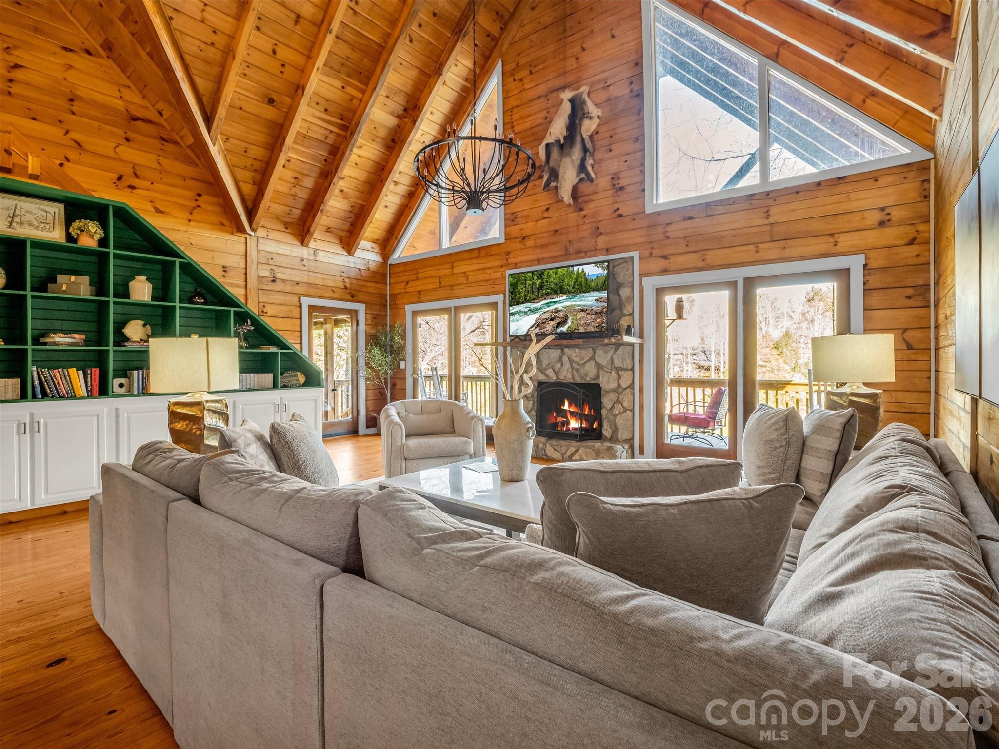 446 Rainbow Circle Property Photo 16