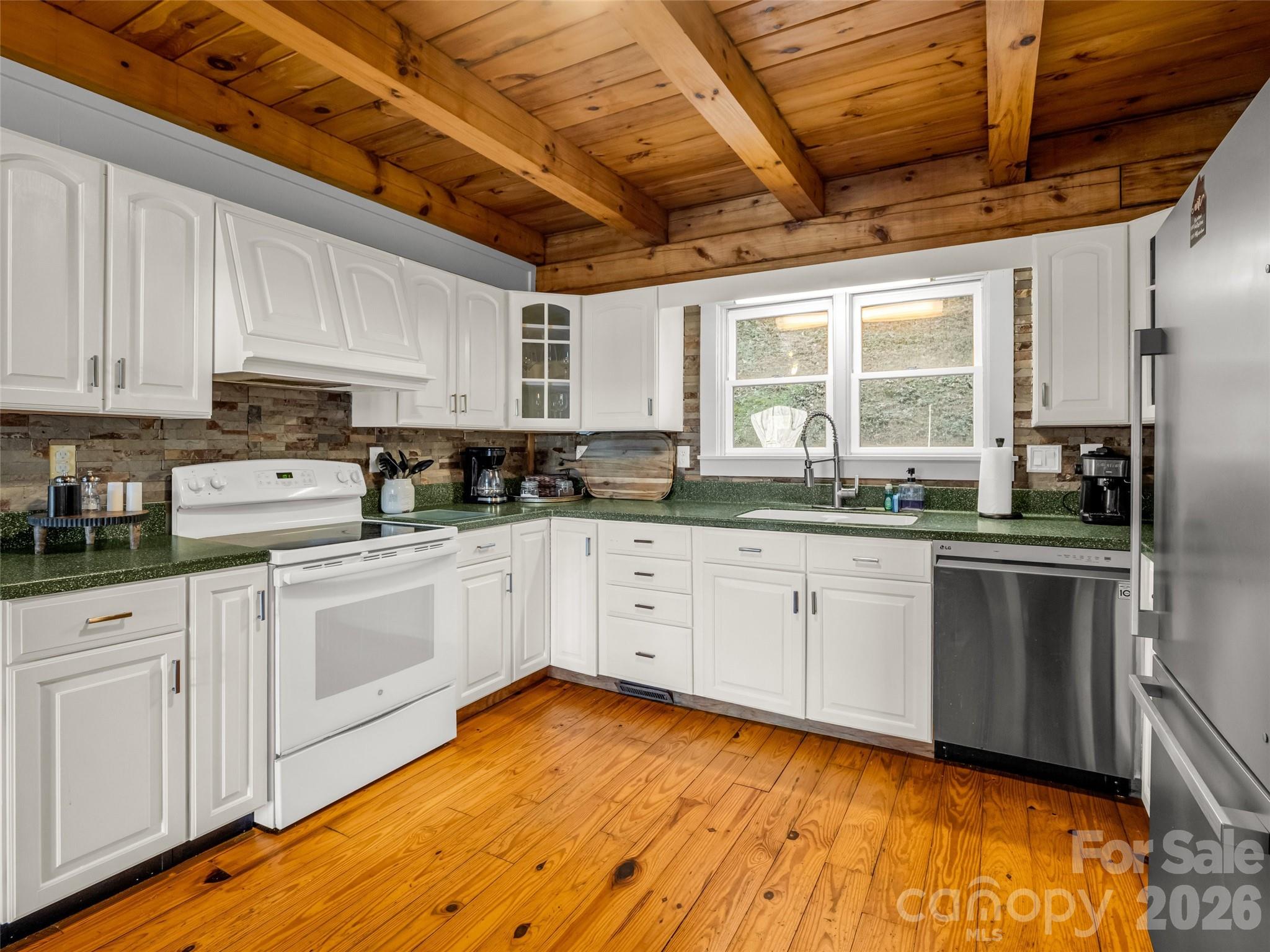 446 Rainbow Circle Property Photo 19