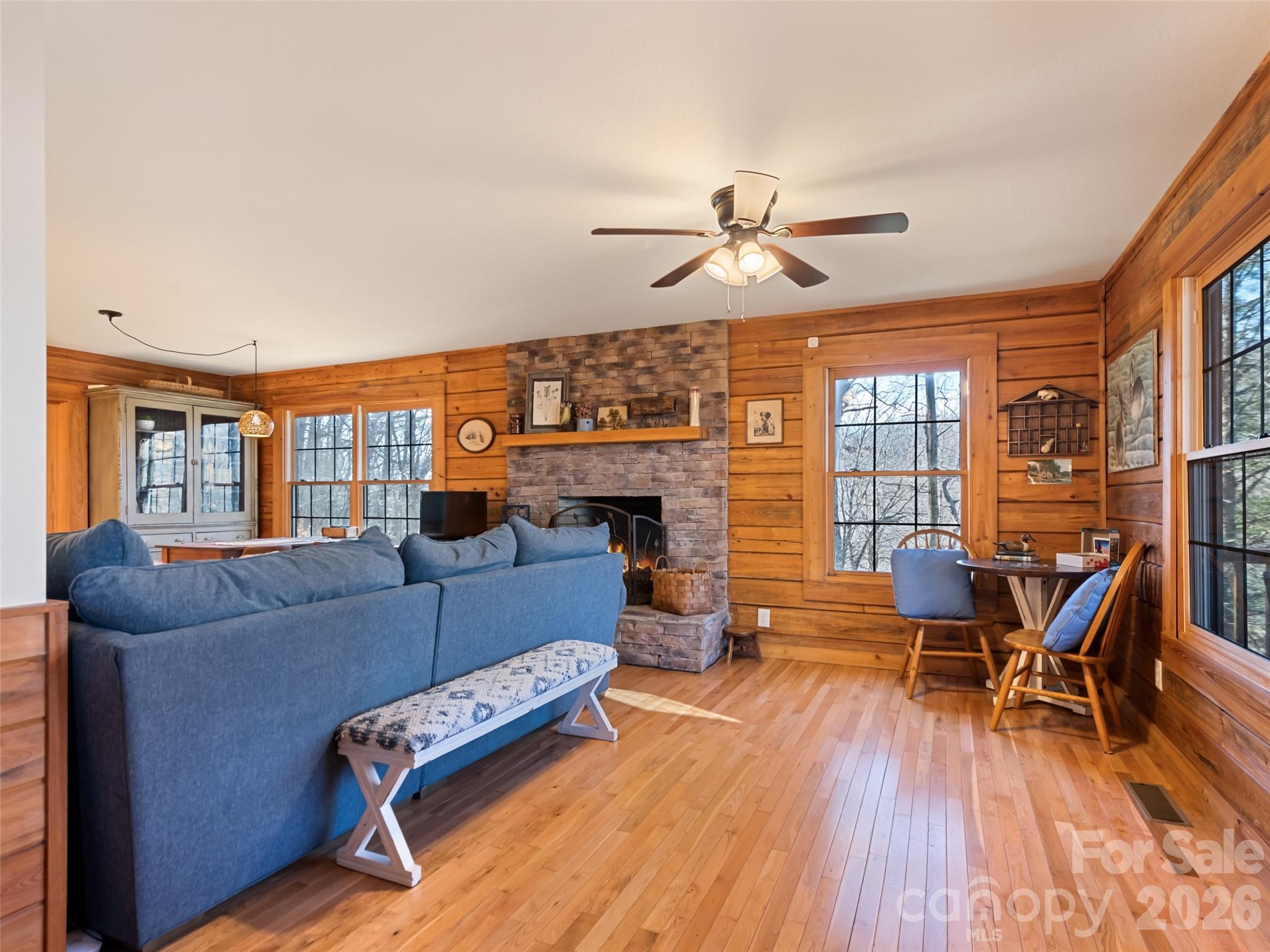171 Sharons Bluff Property Photo 7