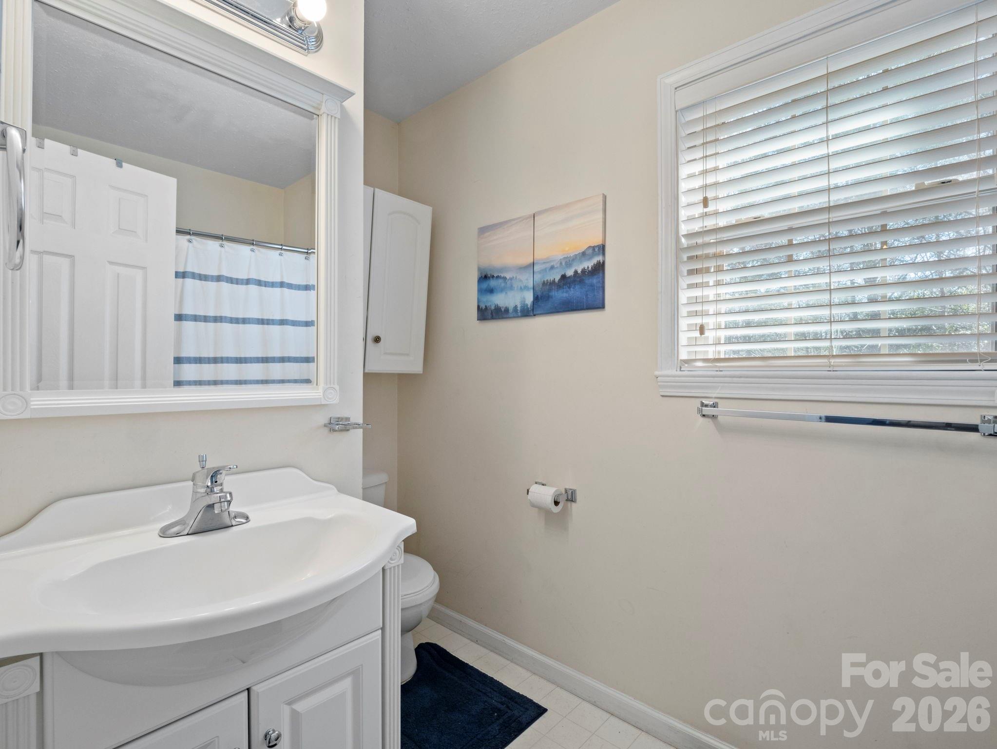137 Weaver Court Property Photo 16