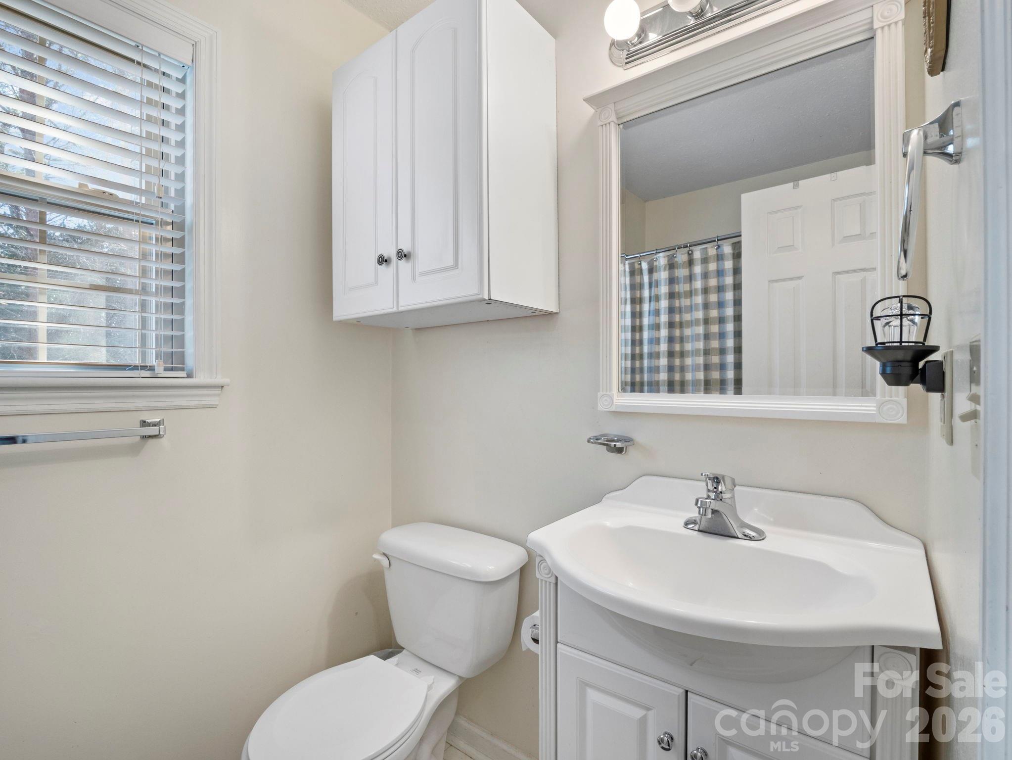 137 Weaver Court Property Photo 20