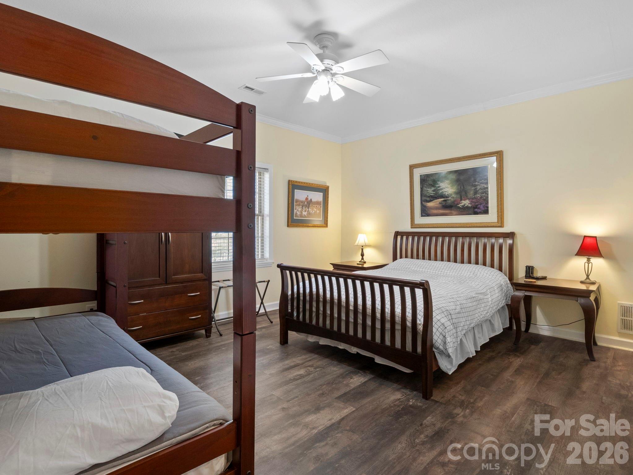 137 Weaver Court Property Photo 25
