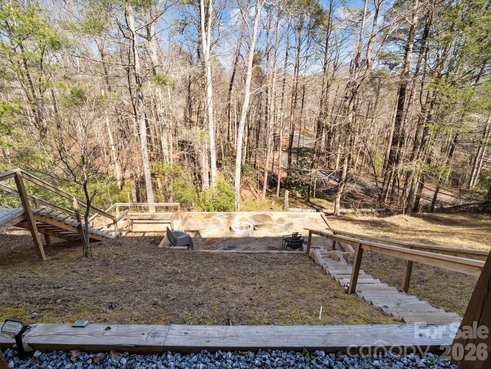137 Weaver Court Property Photo 32