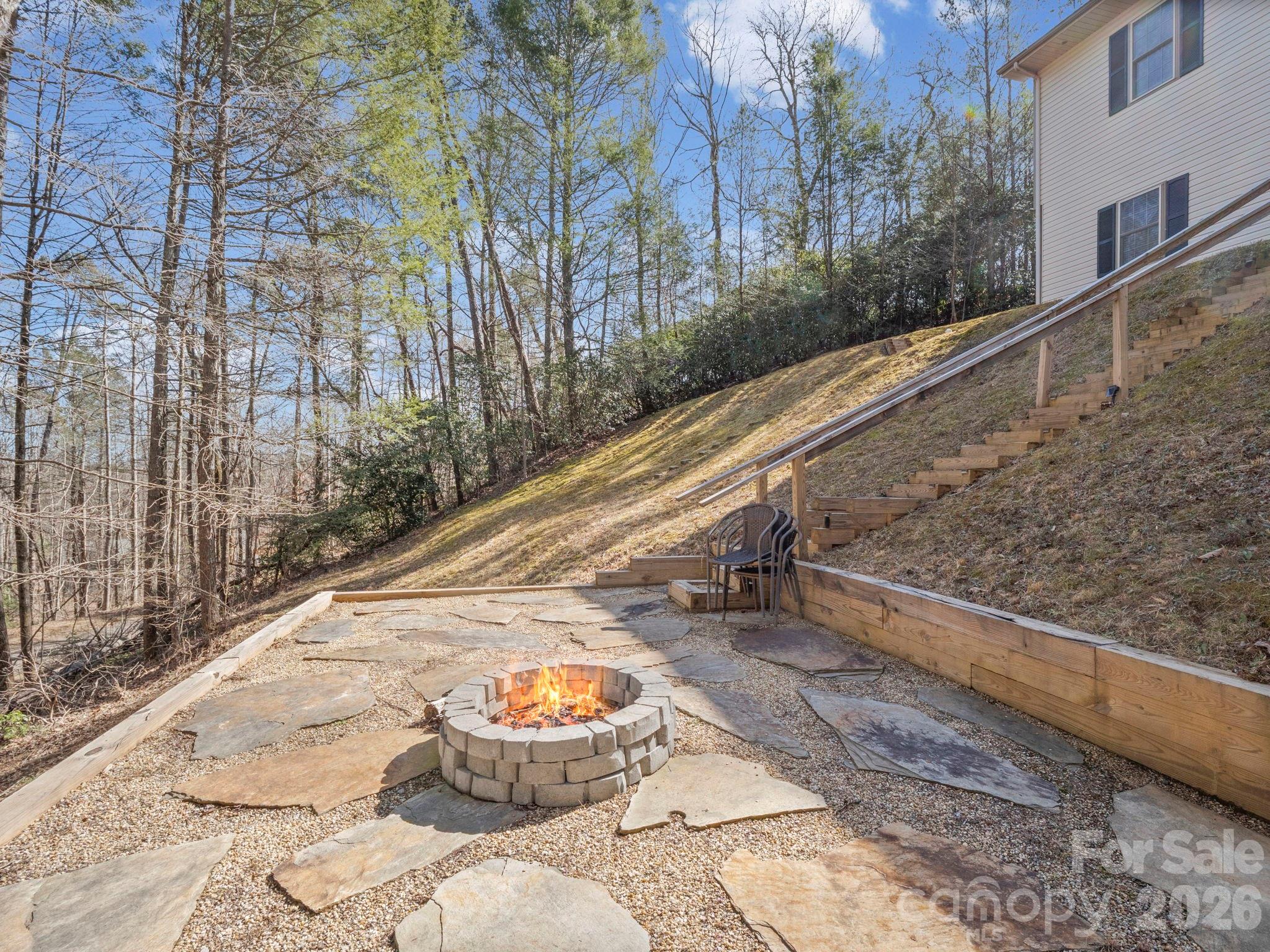 137 Weaver Court Property Photo 34