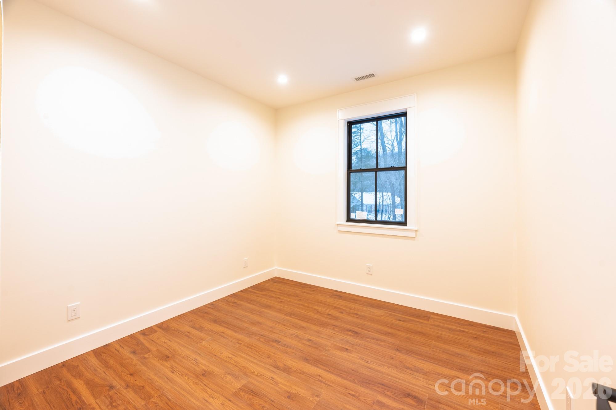 131 Bryce Way Property Photo 24