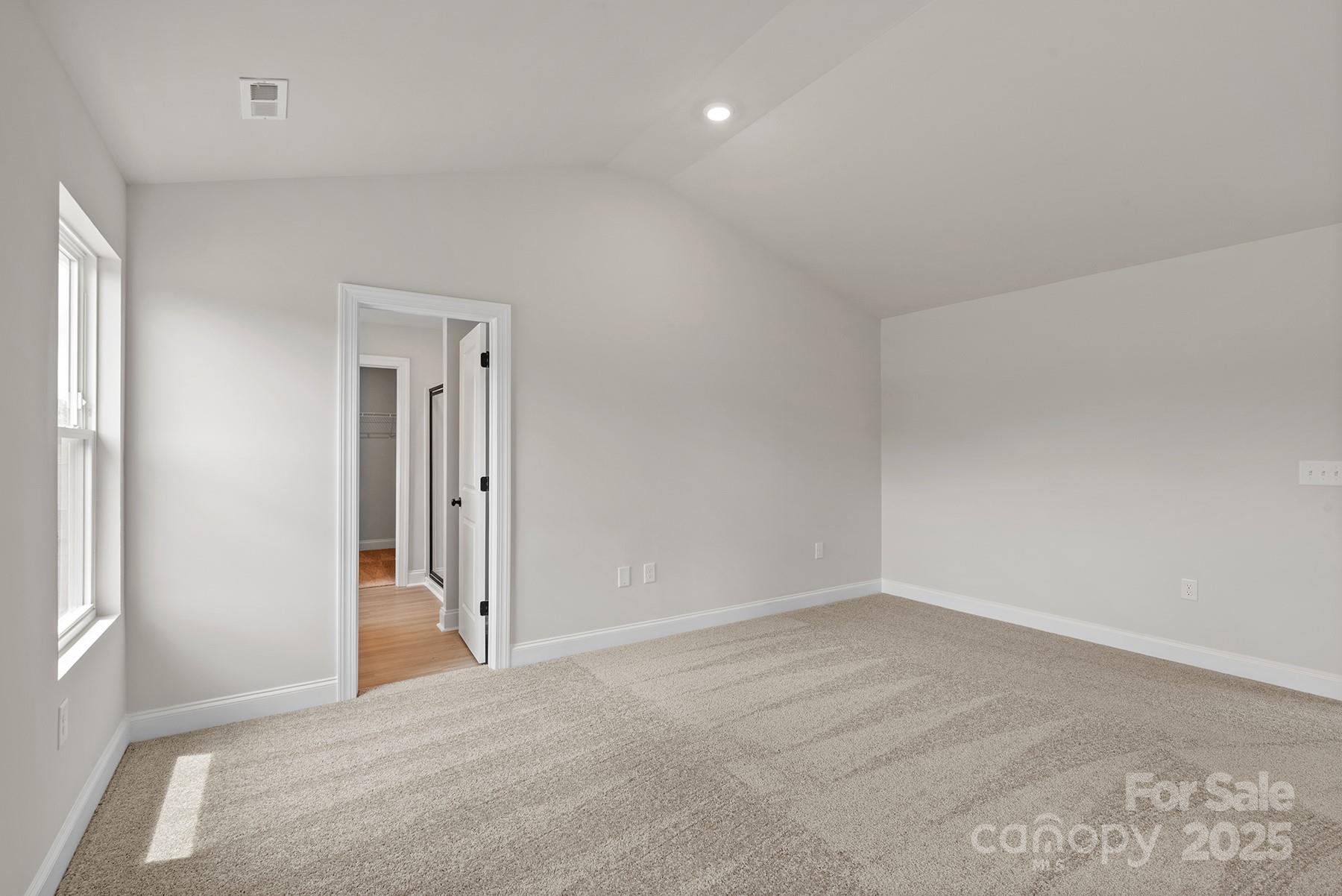 3533 Saddlebred Drive Property Photo 8