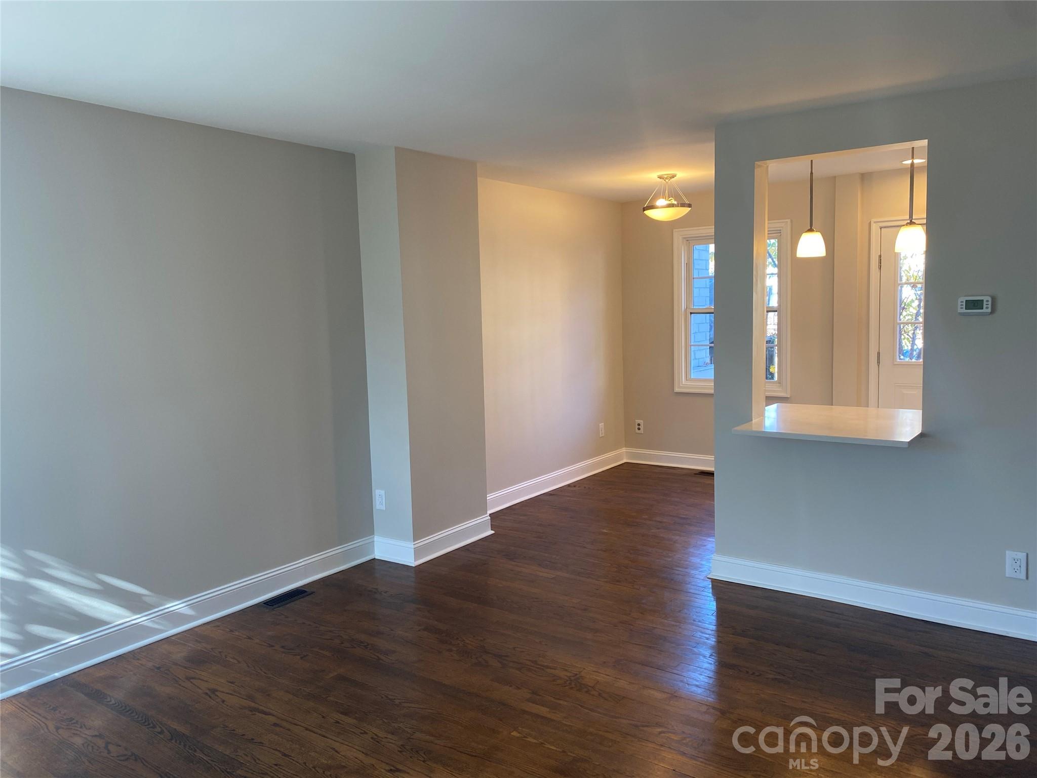524 Wakefield Drive A Property Photo 3