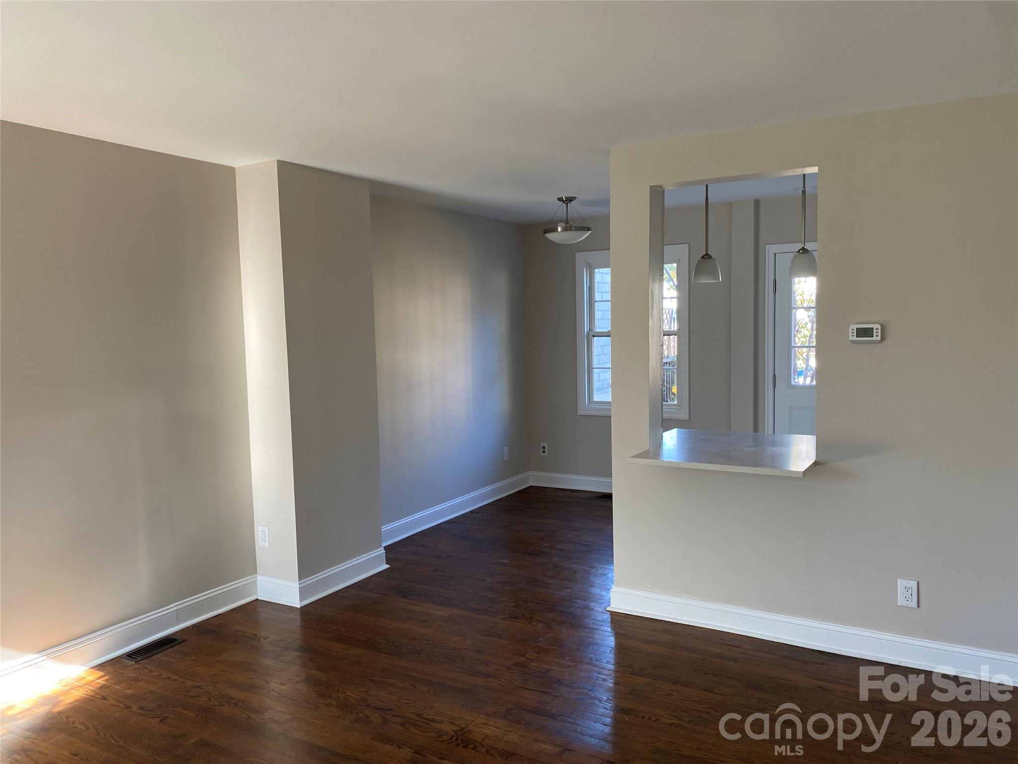 524 Wakefield Drive A Property Photo 4