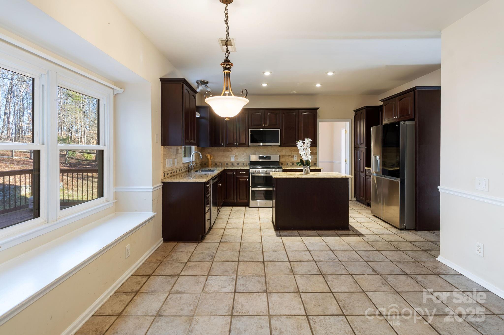 4806 Hickory Glen Drive Property Photo 15
