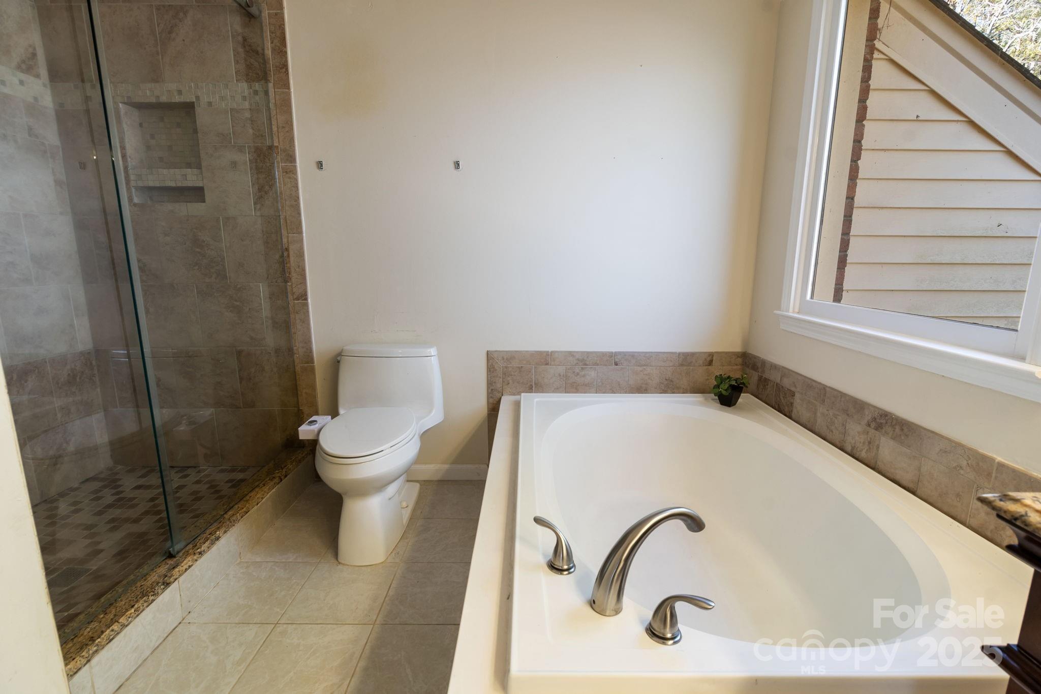 4806 Hickory Glen Drive Property Photo 36