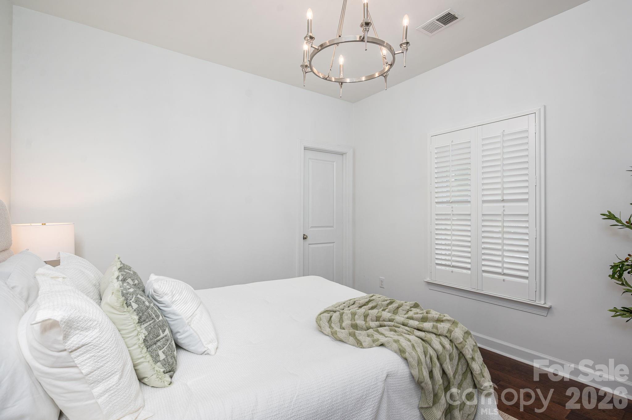 6033 Bountiful Street Property Photo 20