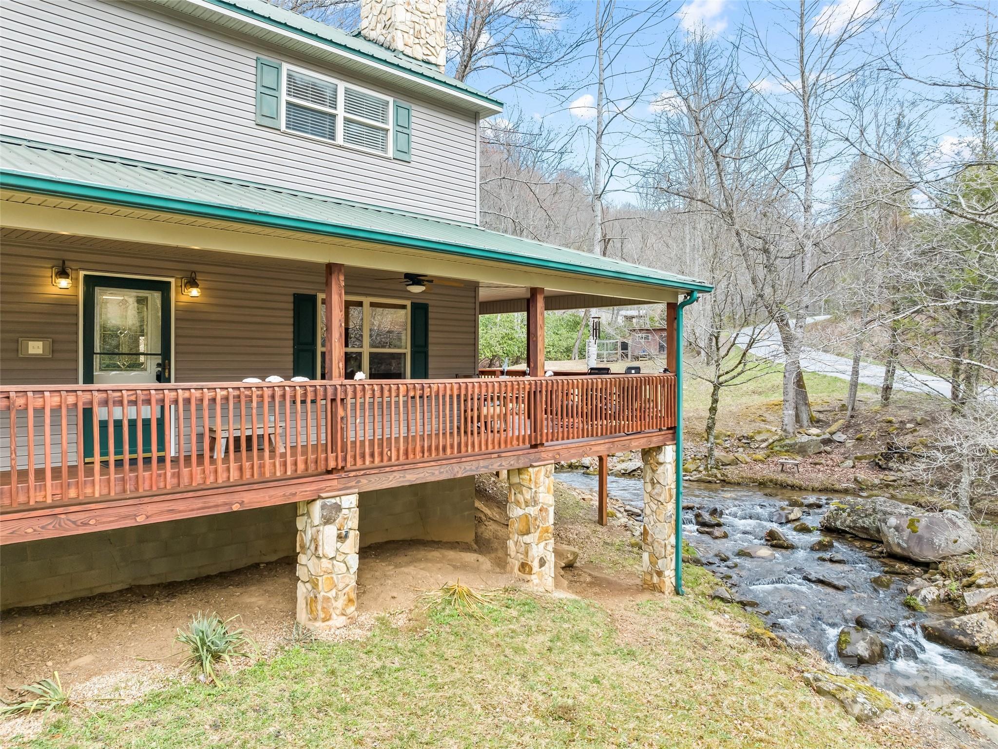 3975 Mountain Creek Road Property Photo 4