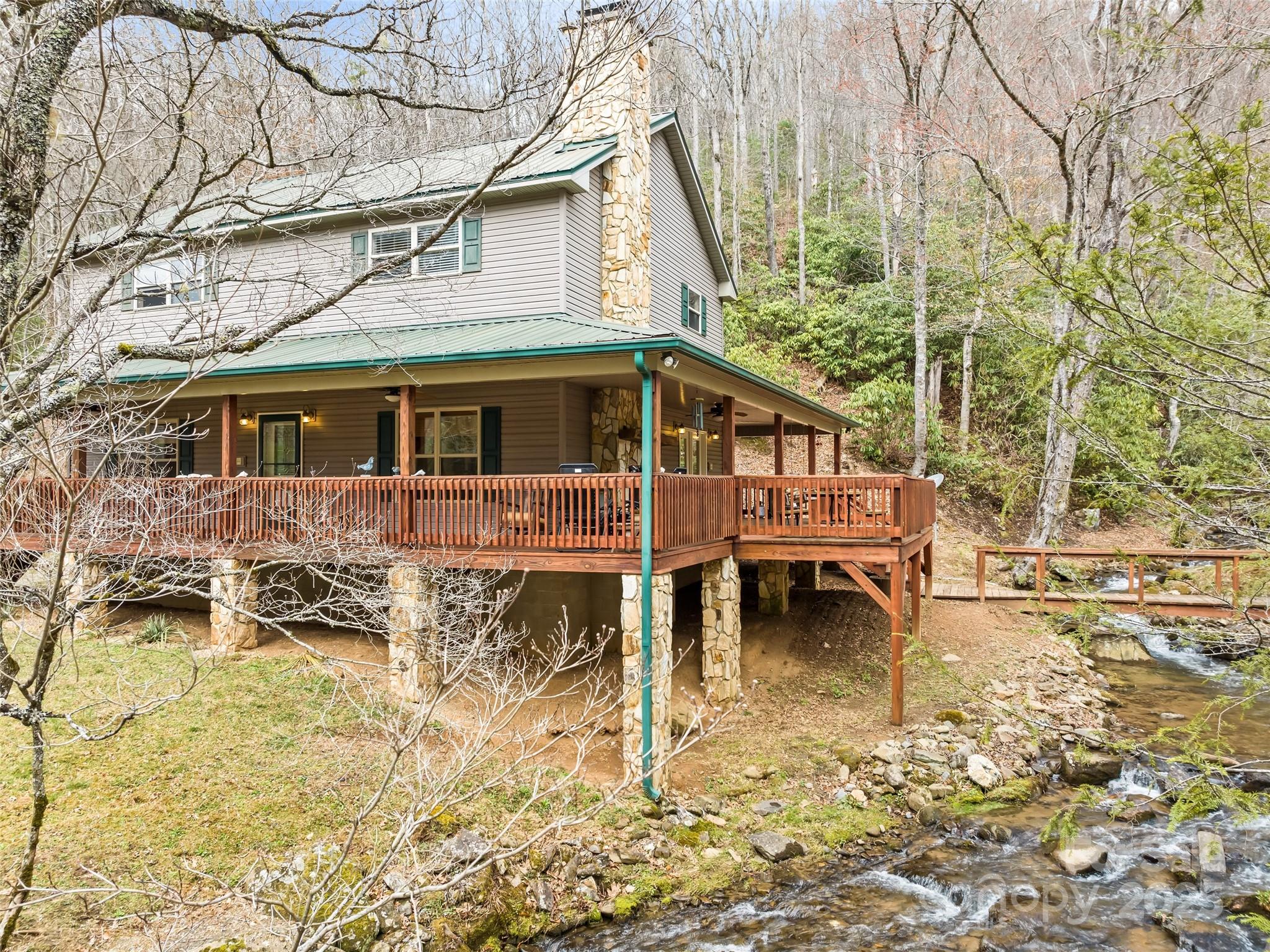 3975 Mountain Creek Road Property Photo 6