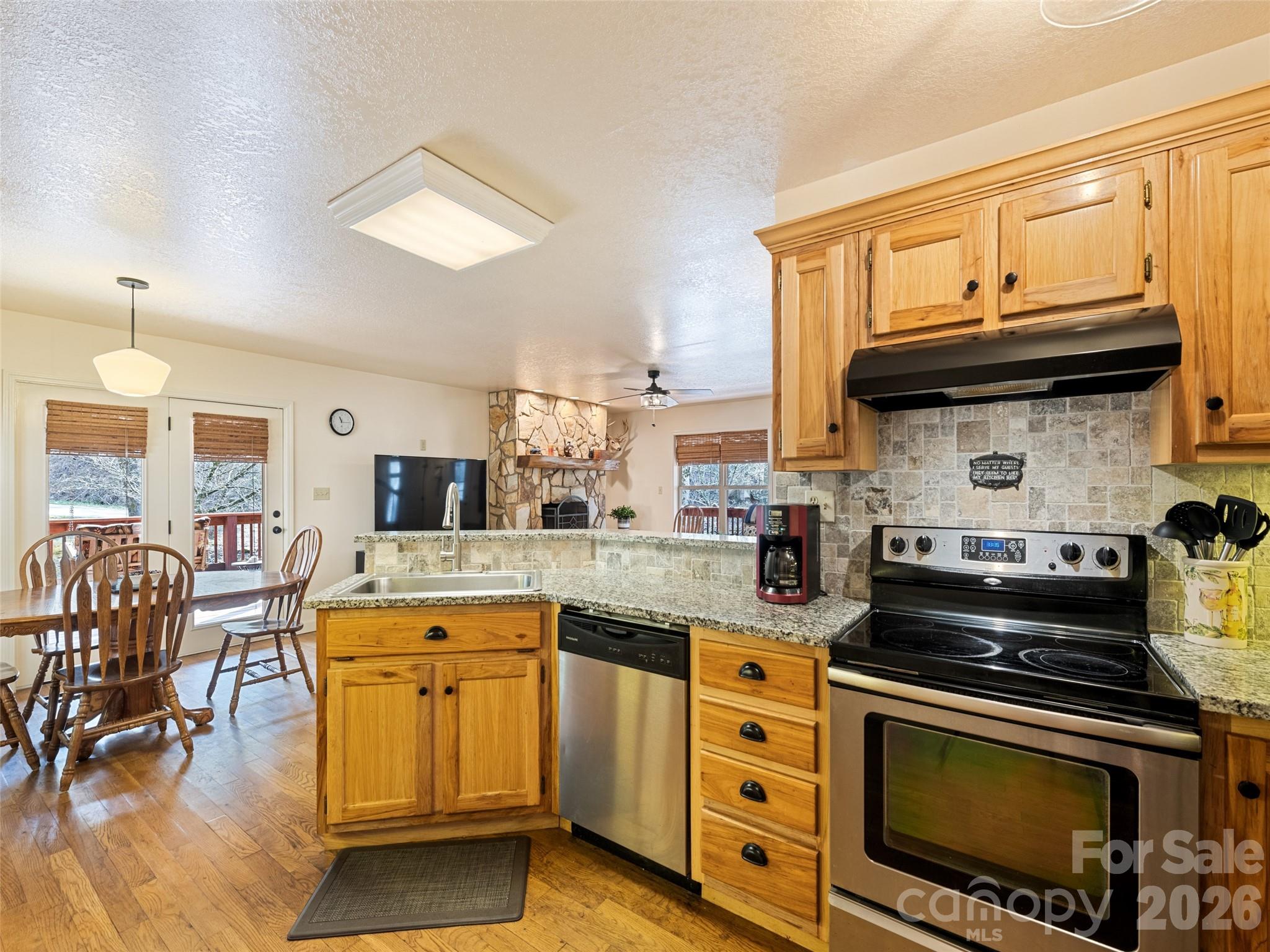 3975 Mountain Creek Road Property Photo 10
