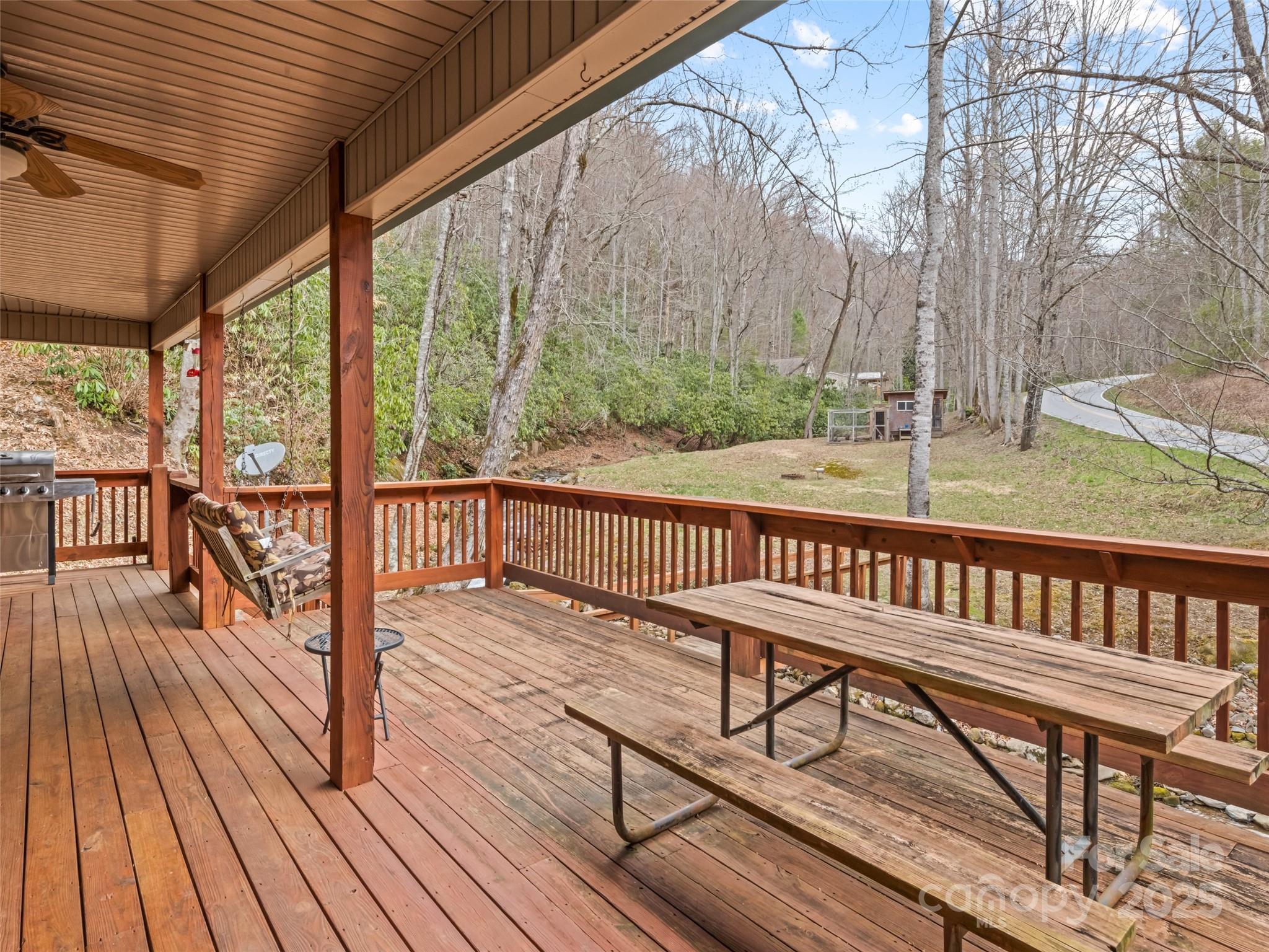 3975 Mountain Creek Road Property Photo 13