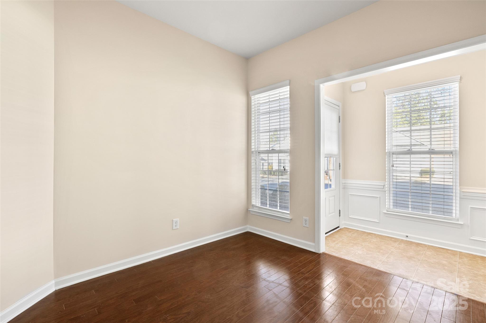 3012 Edisto Way Property Photo 4