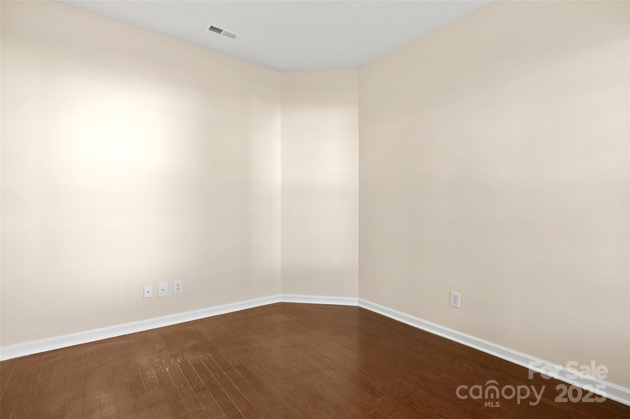 3012 Edisto Way Property Photo 5