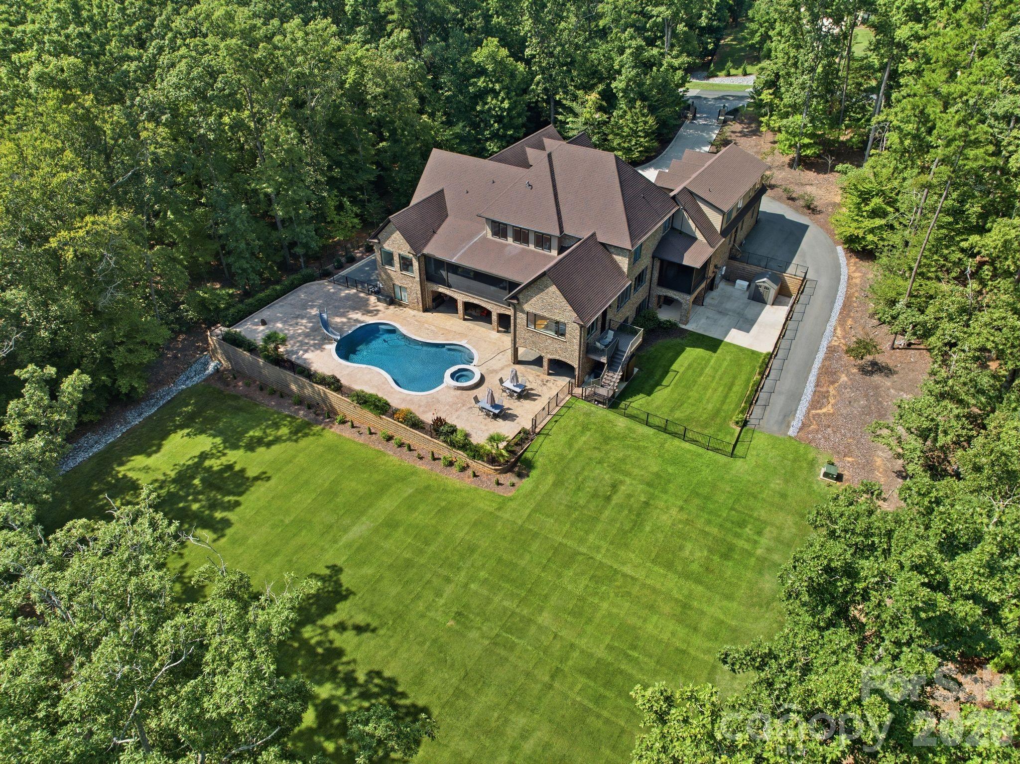 875 Starboard Reach None Property Photo 8