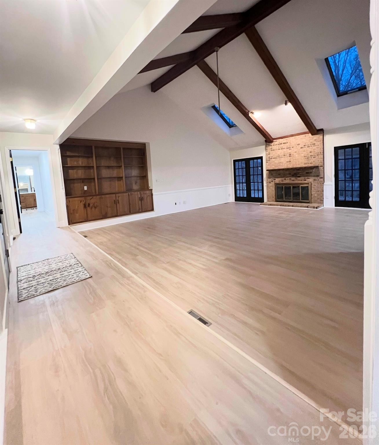 7220 Timber Ridge Drive Property Photo 3
