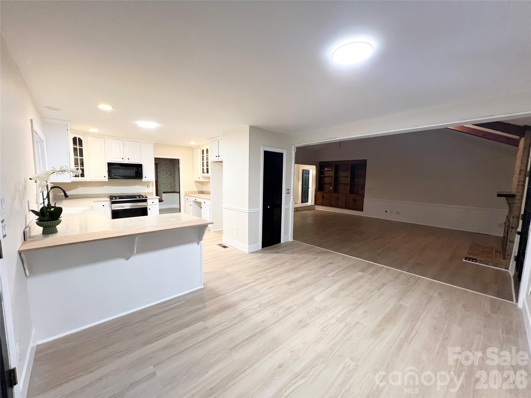 7220 Timber Ridge Drive Property Photo 10