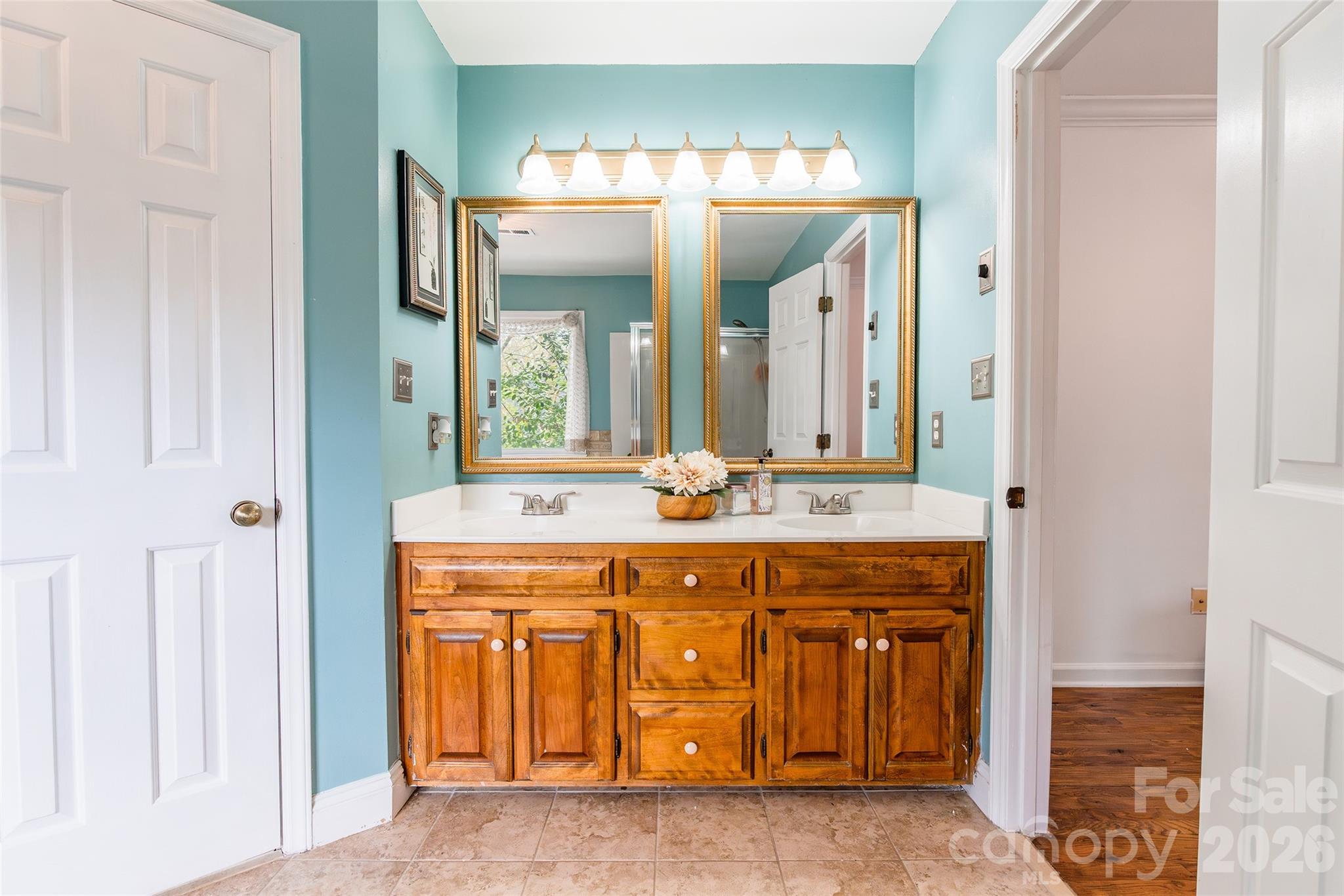8230 Quail Hollow Drive Property Photo 23
