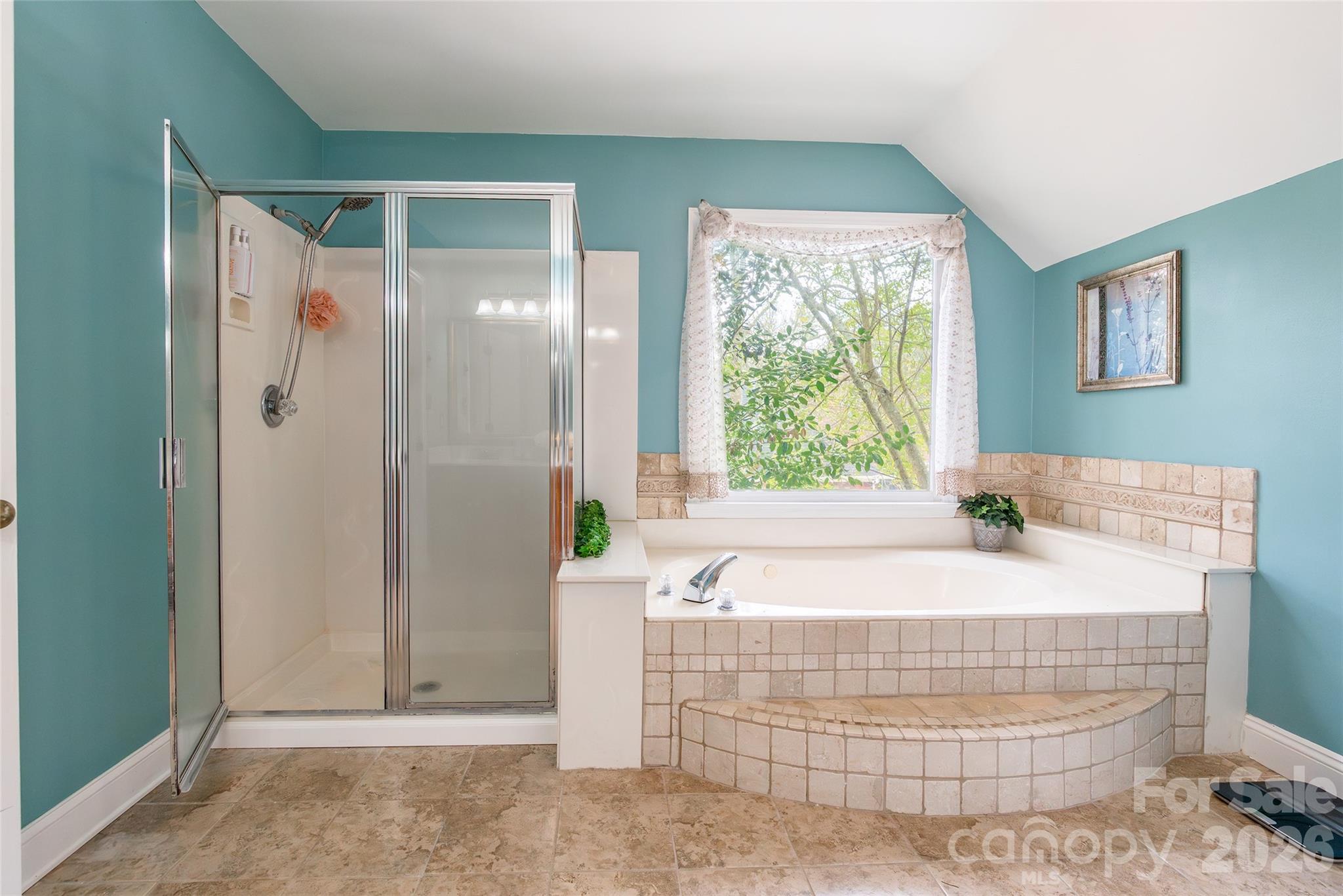 8230 Quail Hollow Drive Property Photo 24