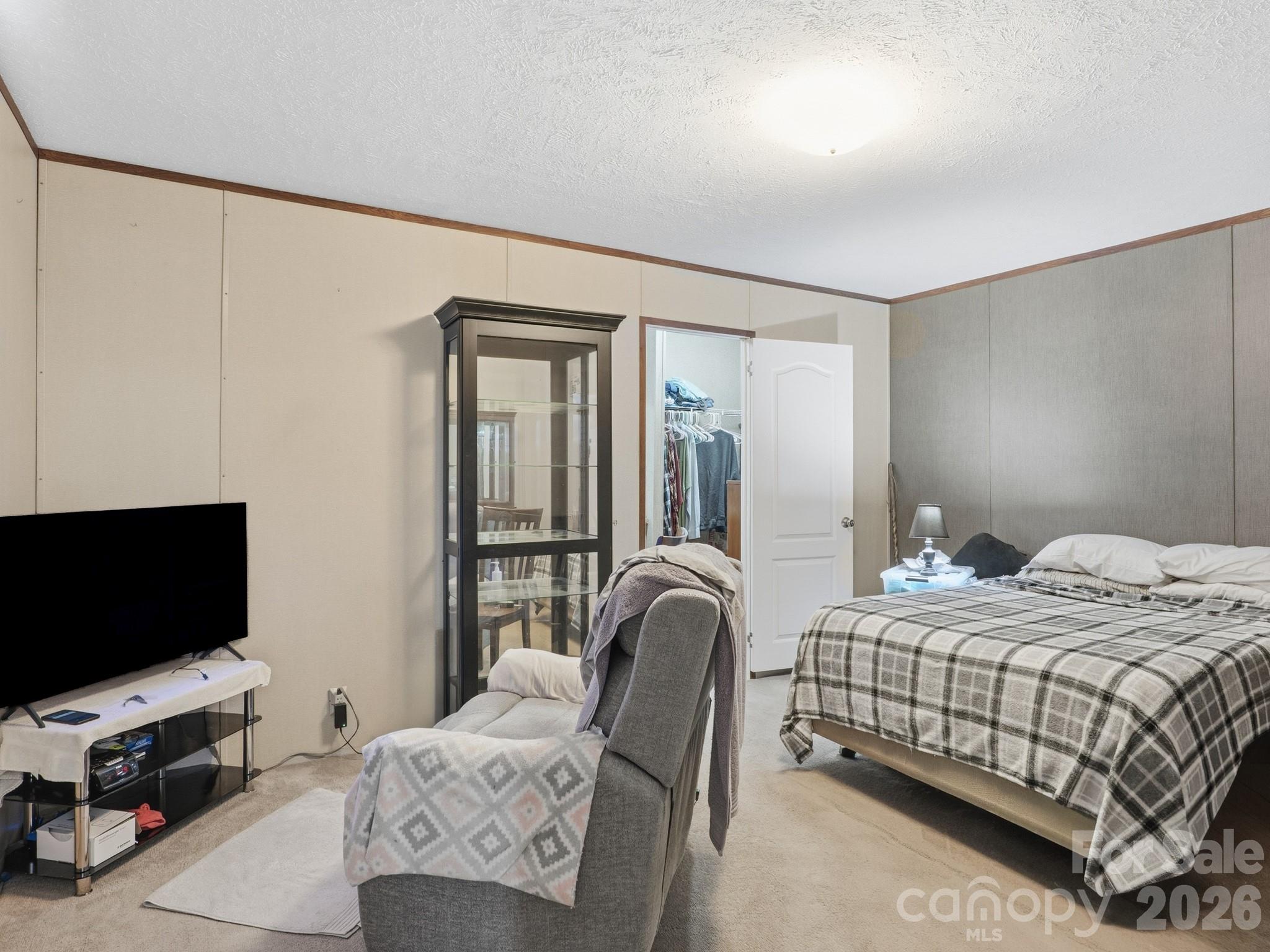 208 Daves Road Property Photo 4