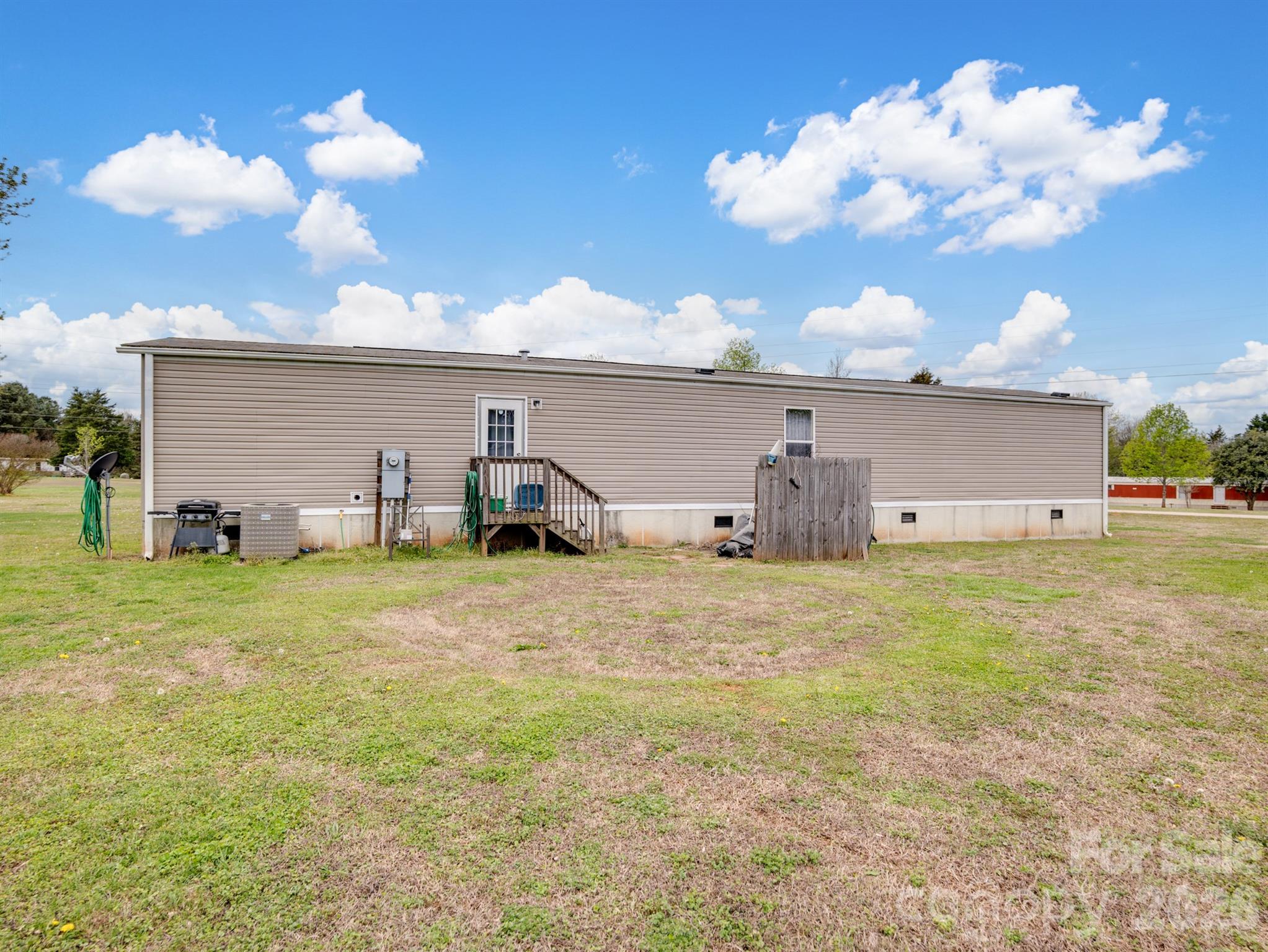 208 Daves Road Property Photo 9