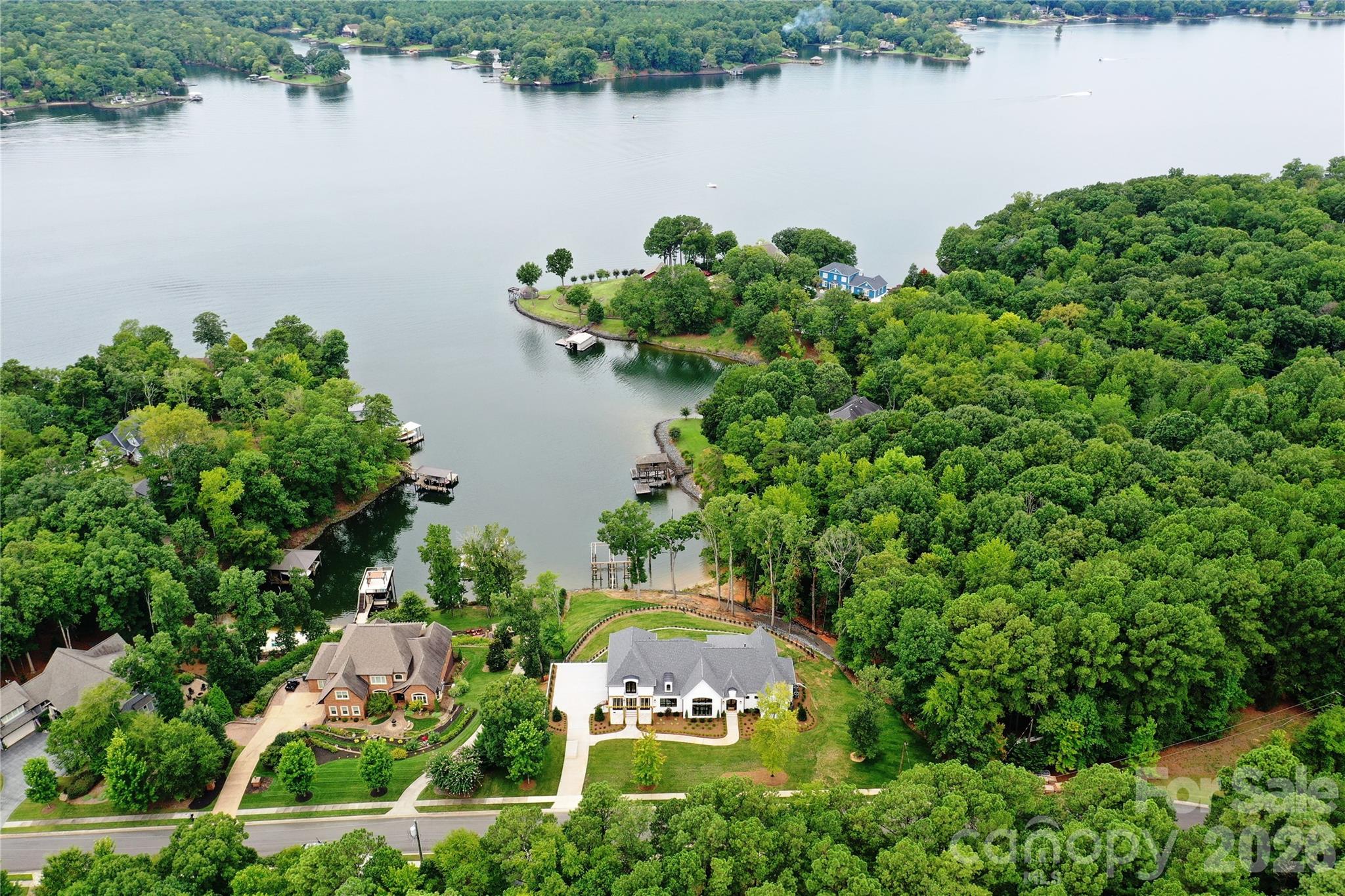 18304 Rosapenny Road Property Photo 7