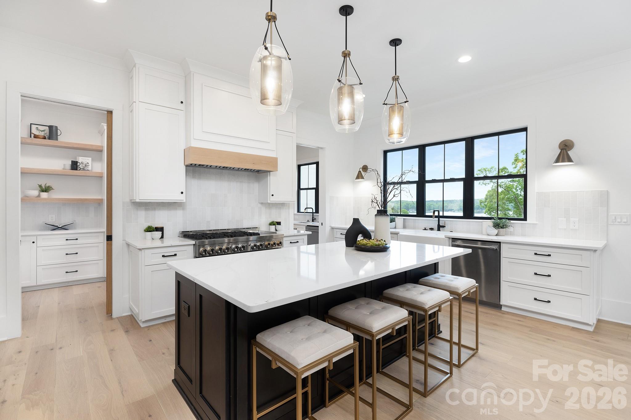 18304 Rosapenny Road Property Photo 15