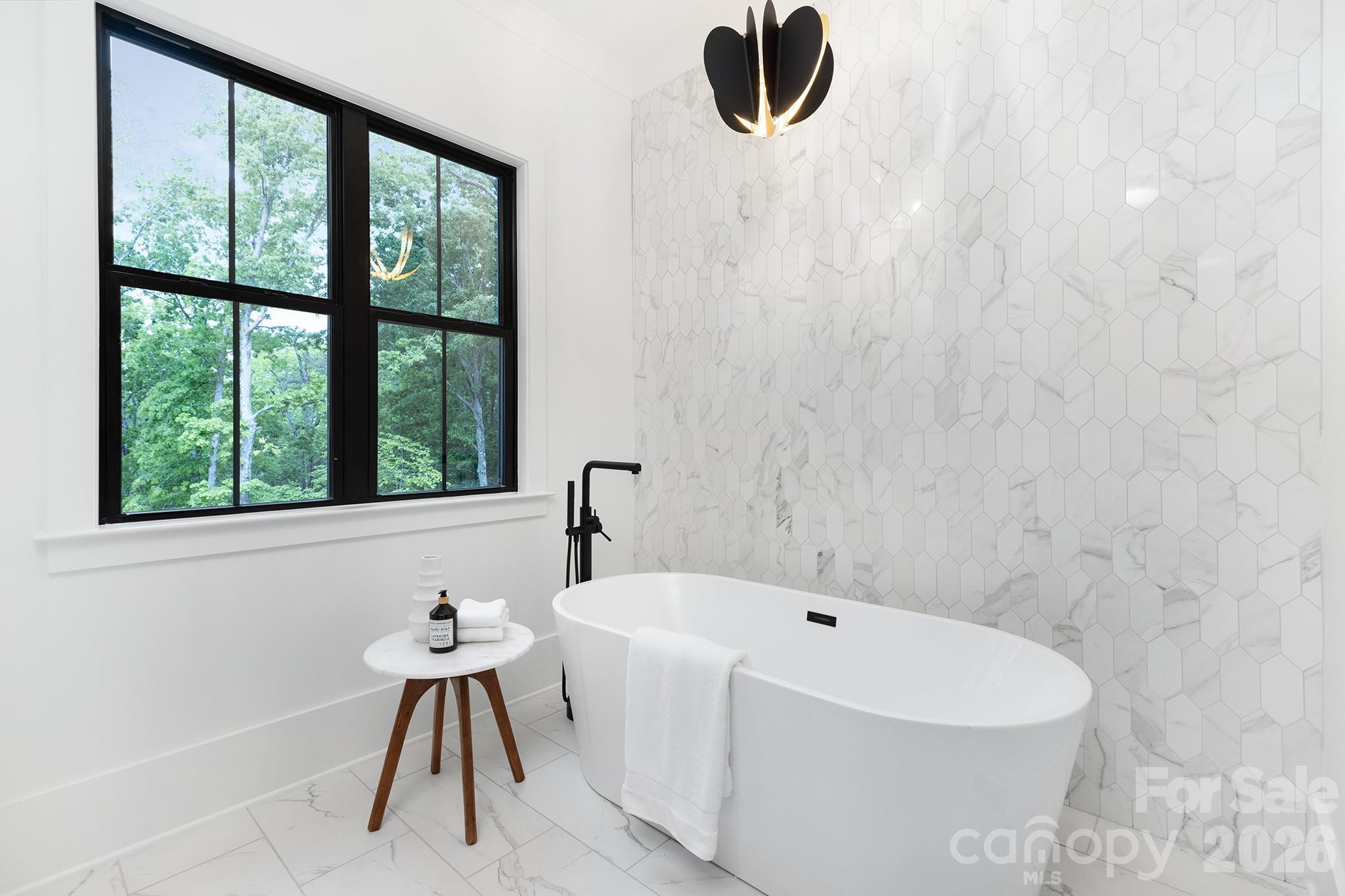 18304 Rosapenny Road Property Photo 25