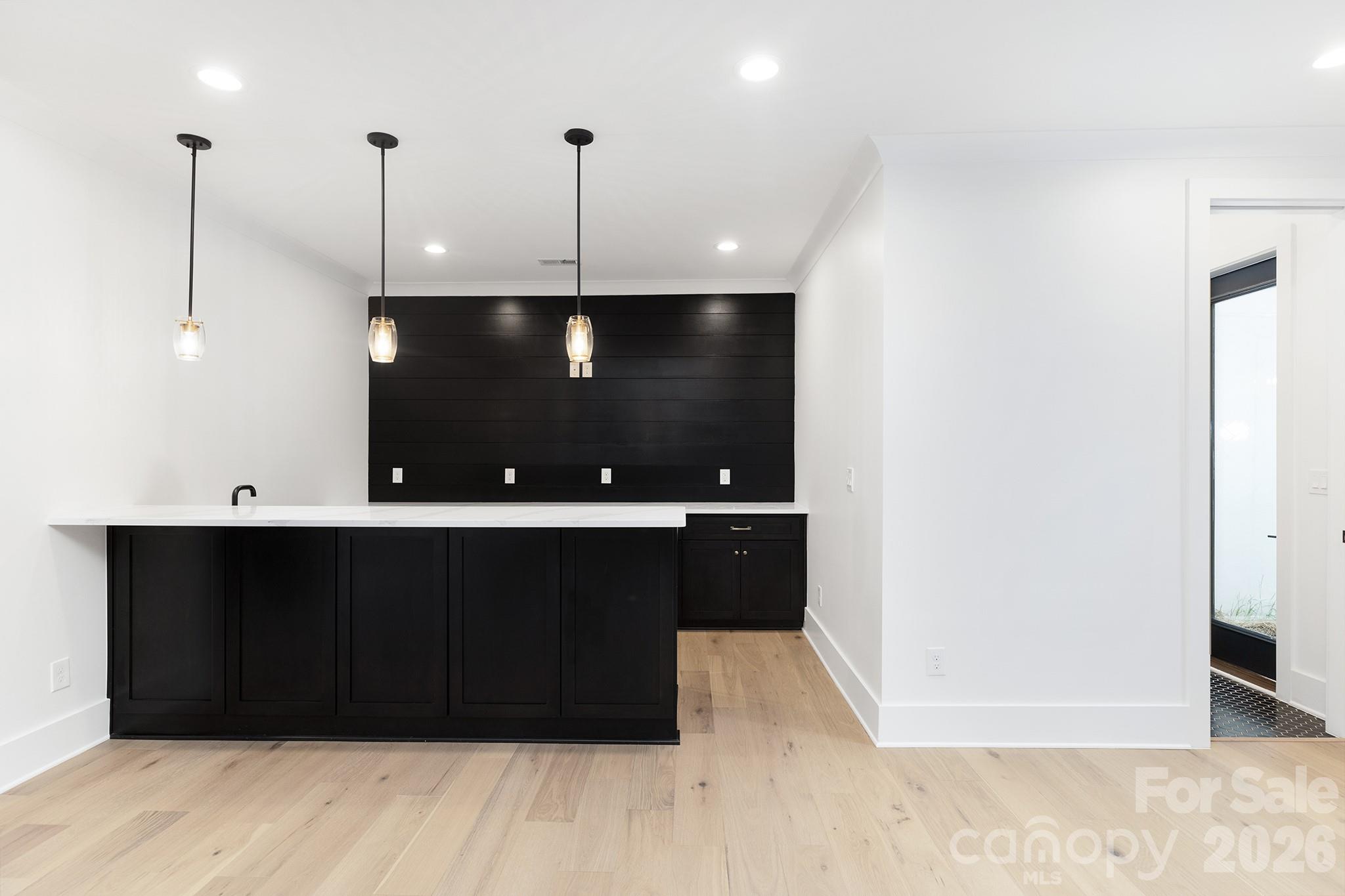 18304 Rosapenny Road Property Photo 39