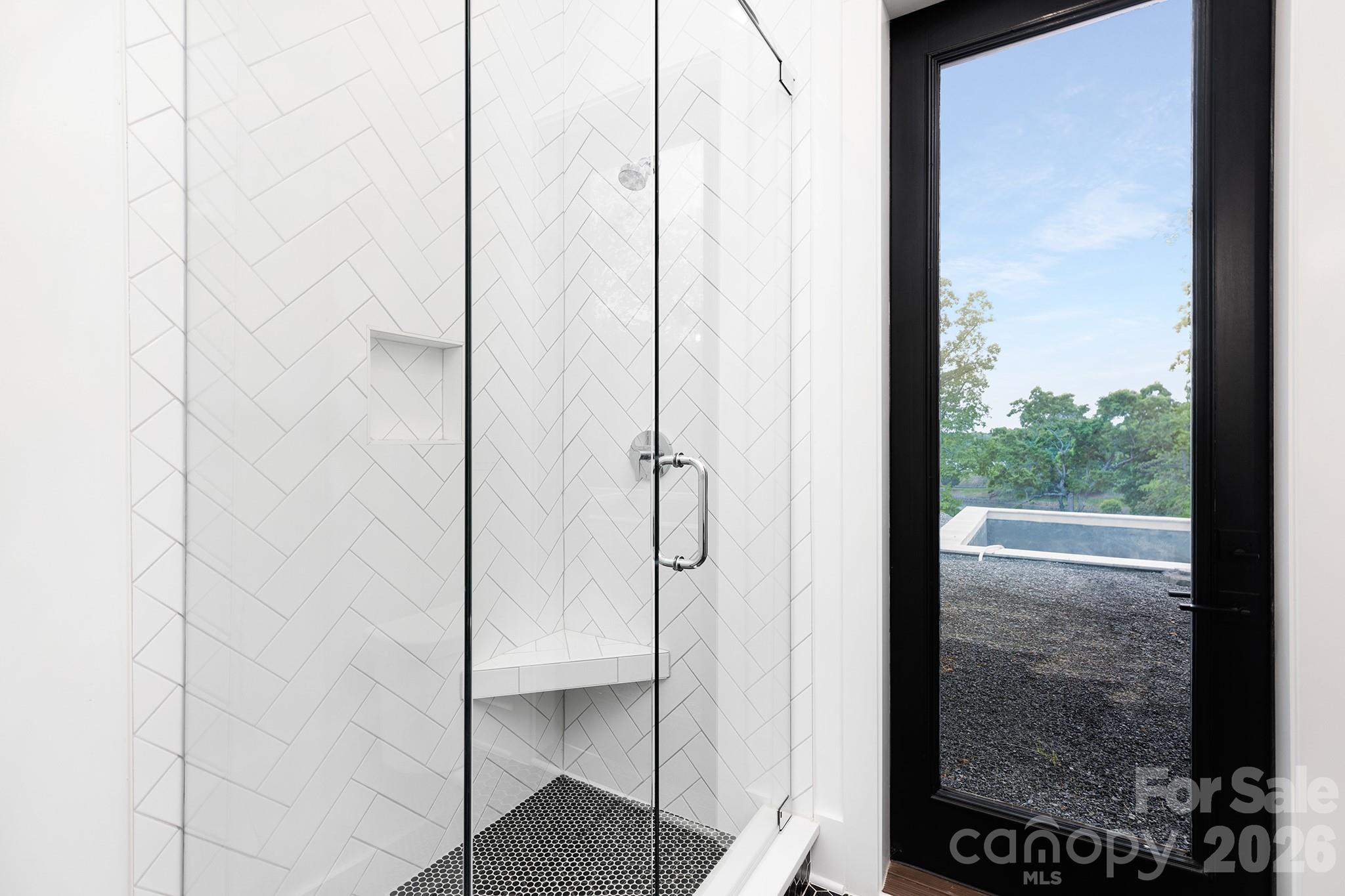 18304 Rosapenny Road Property Photo 41