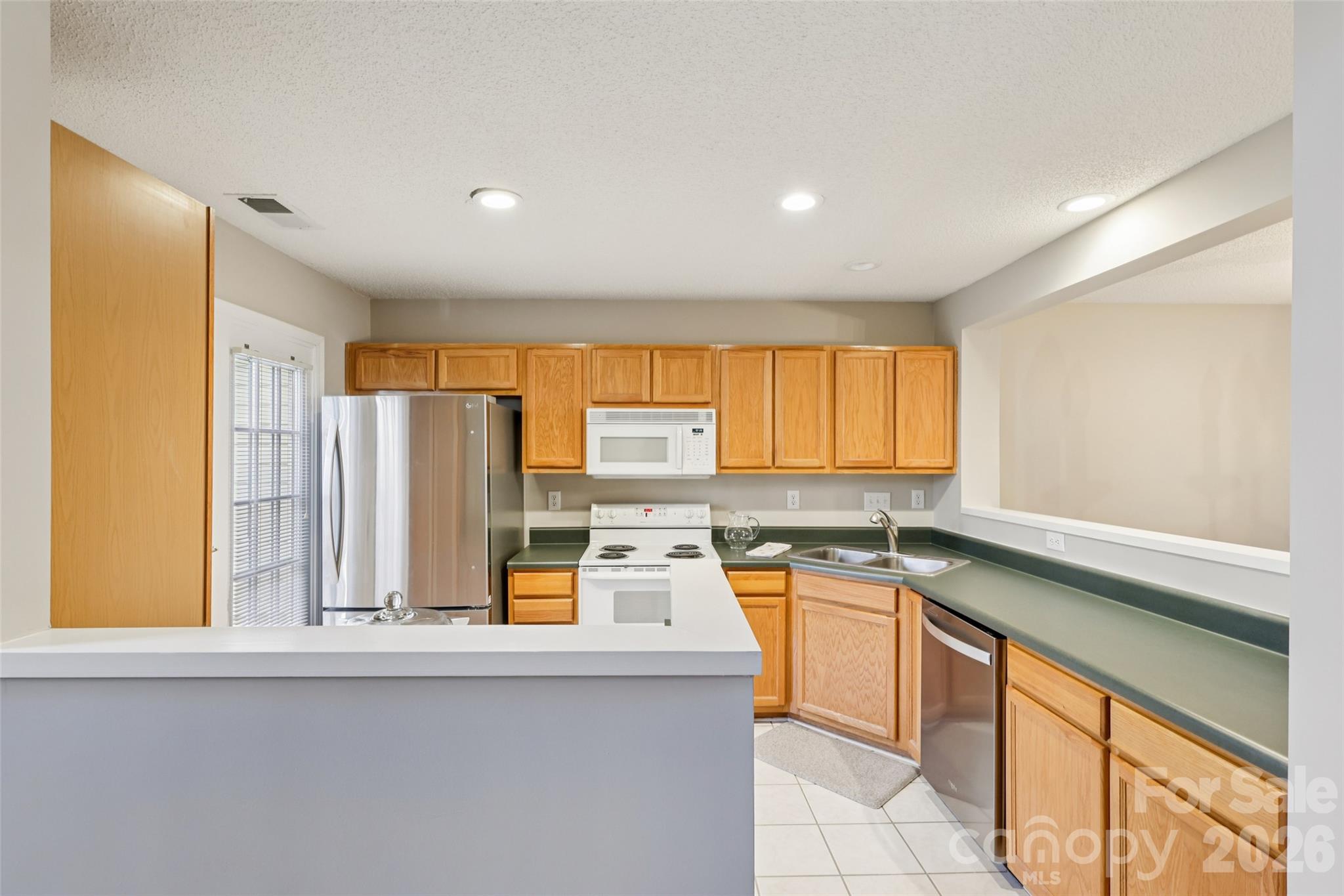 10213 University Park Lane Property Photo 8