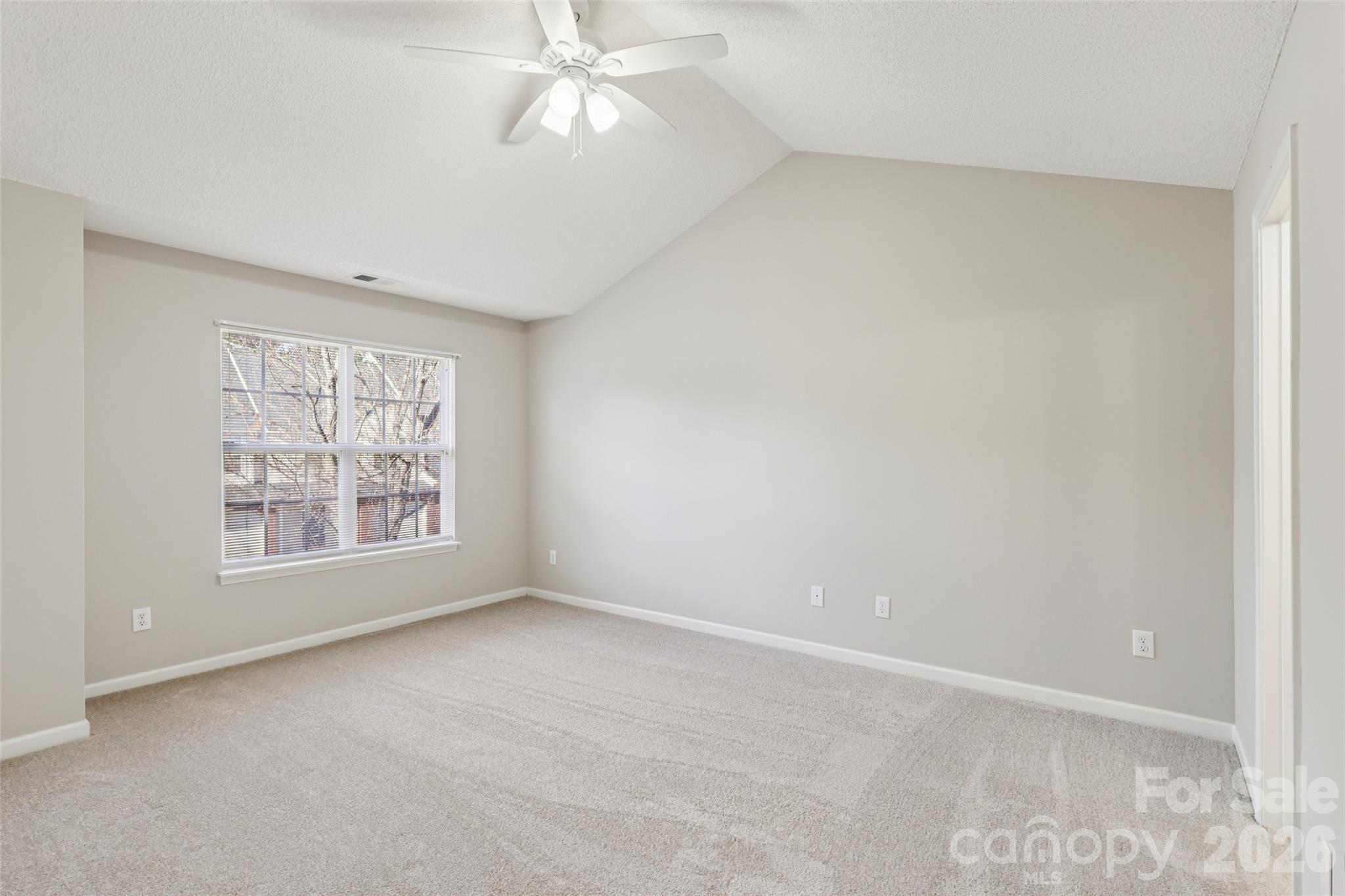 10213 University Park Lane Property Photo 13