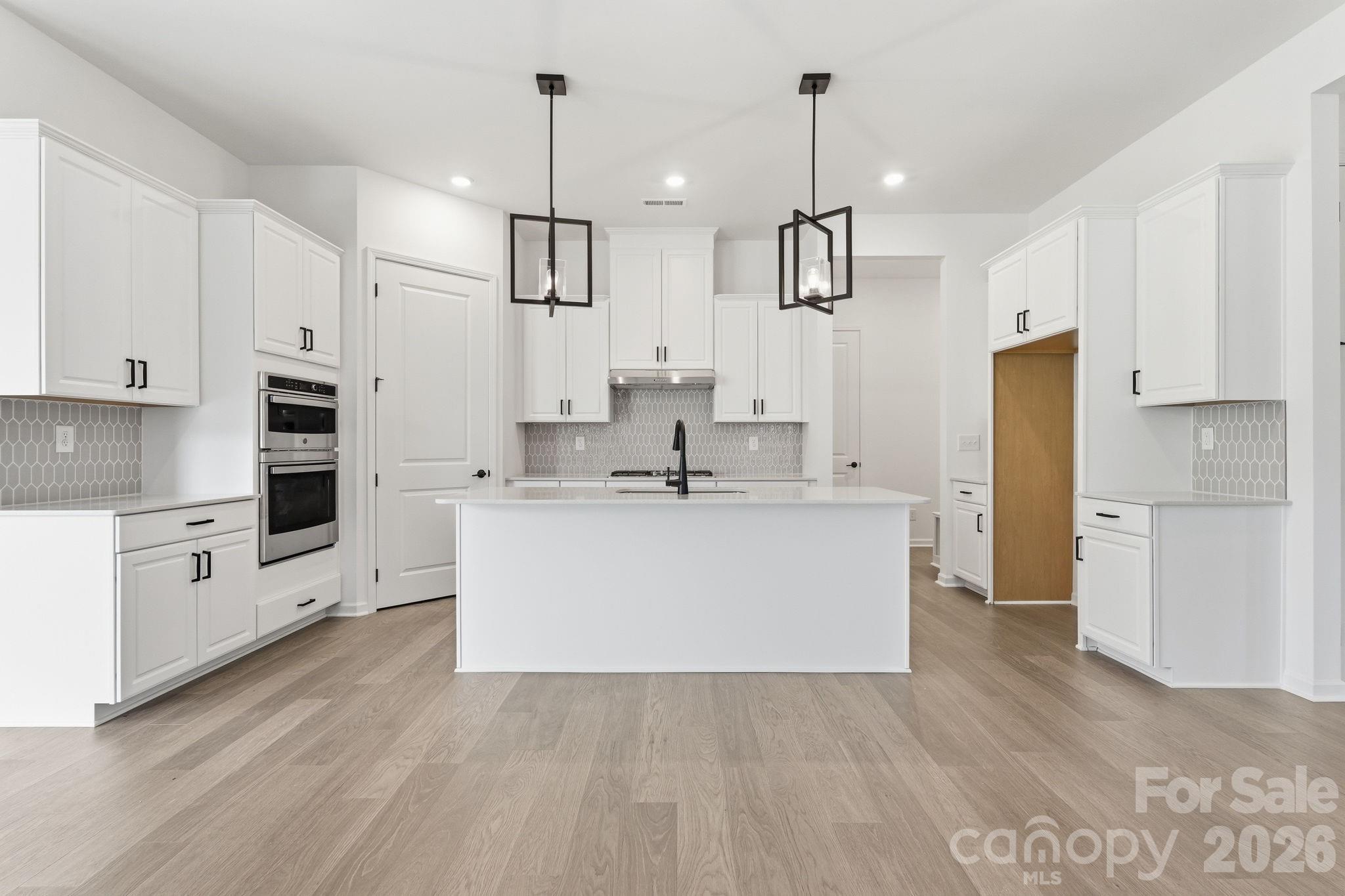 5068 Duval Circle Property Photo 1