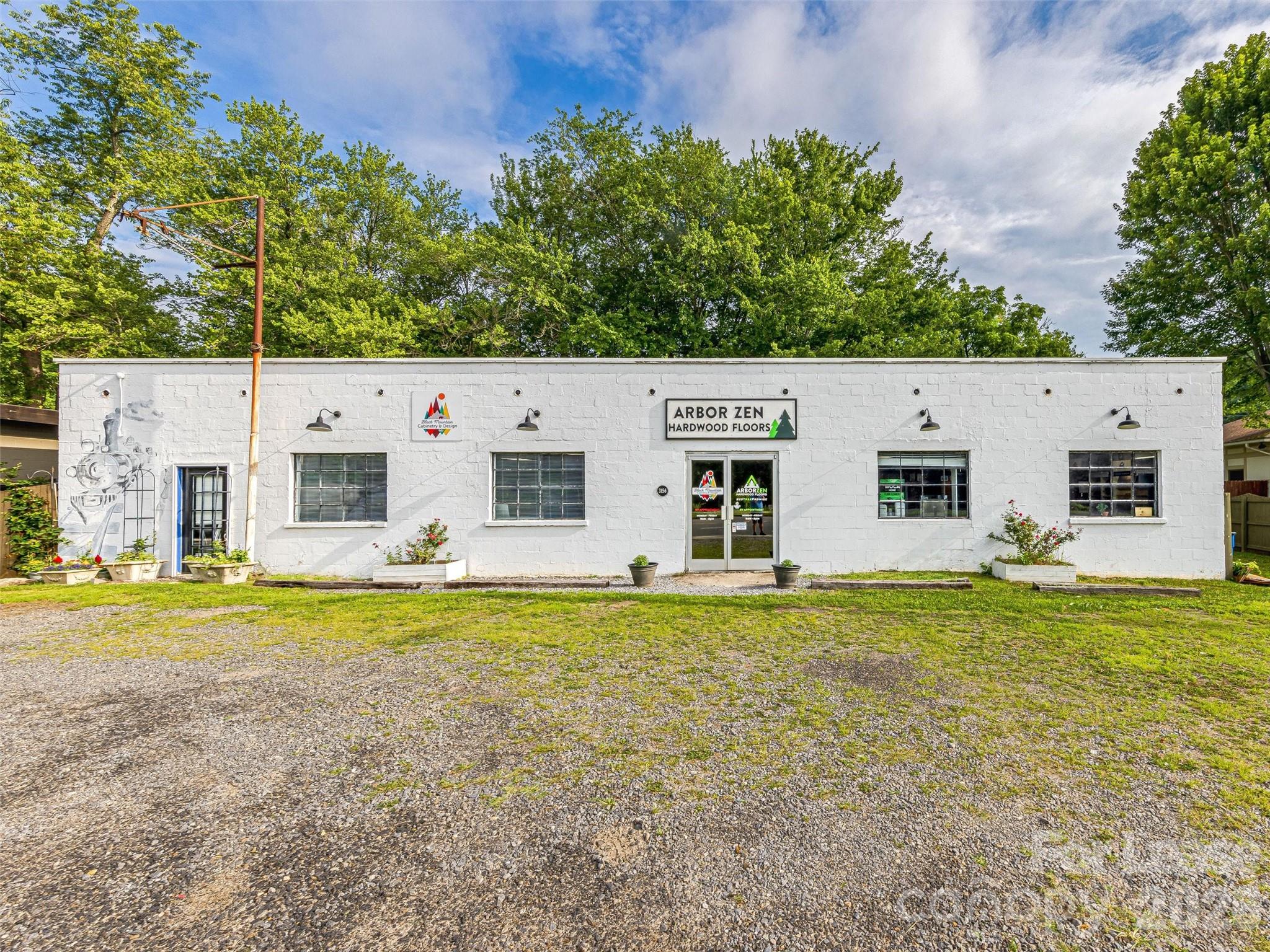 3156 US 70 Highway Property Photo 1