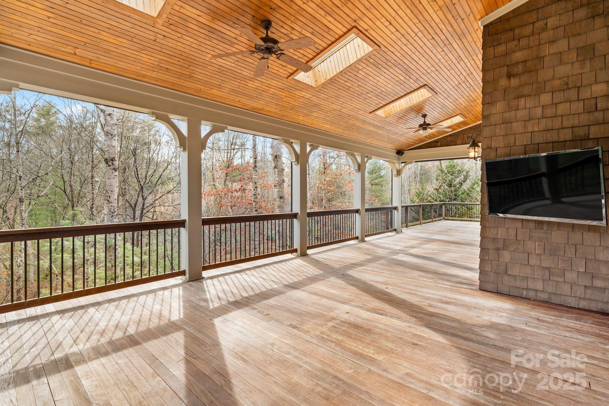 14 Landsdowne Court Property Photo 30