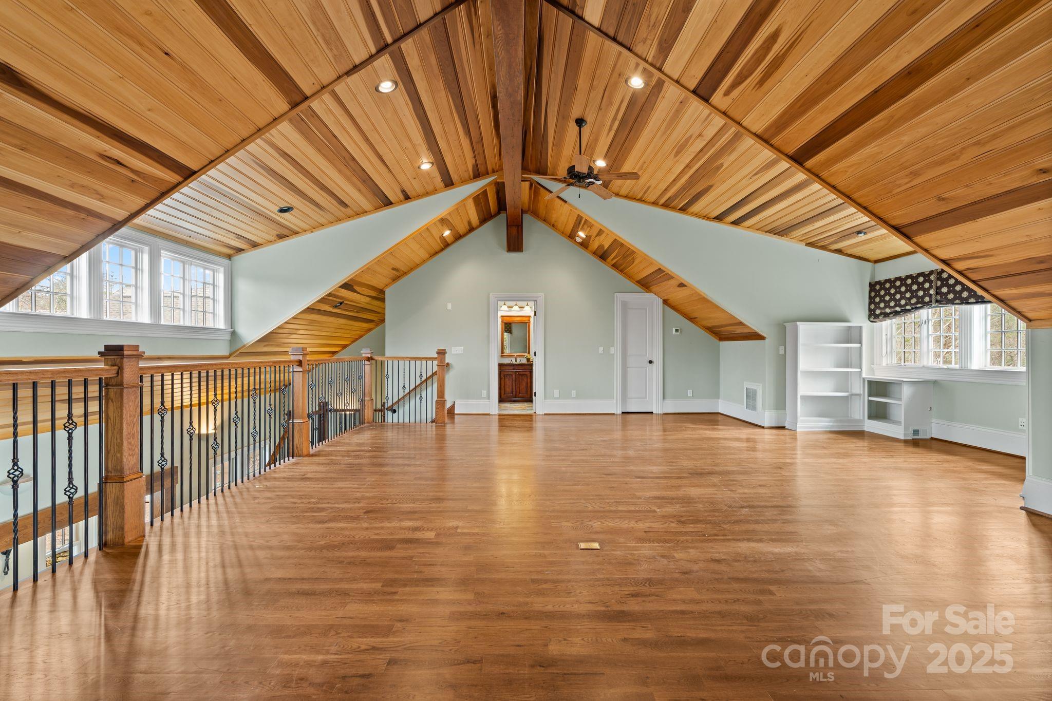 14 Landsdowne Court Property Photo 34