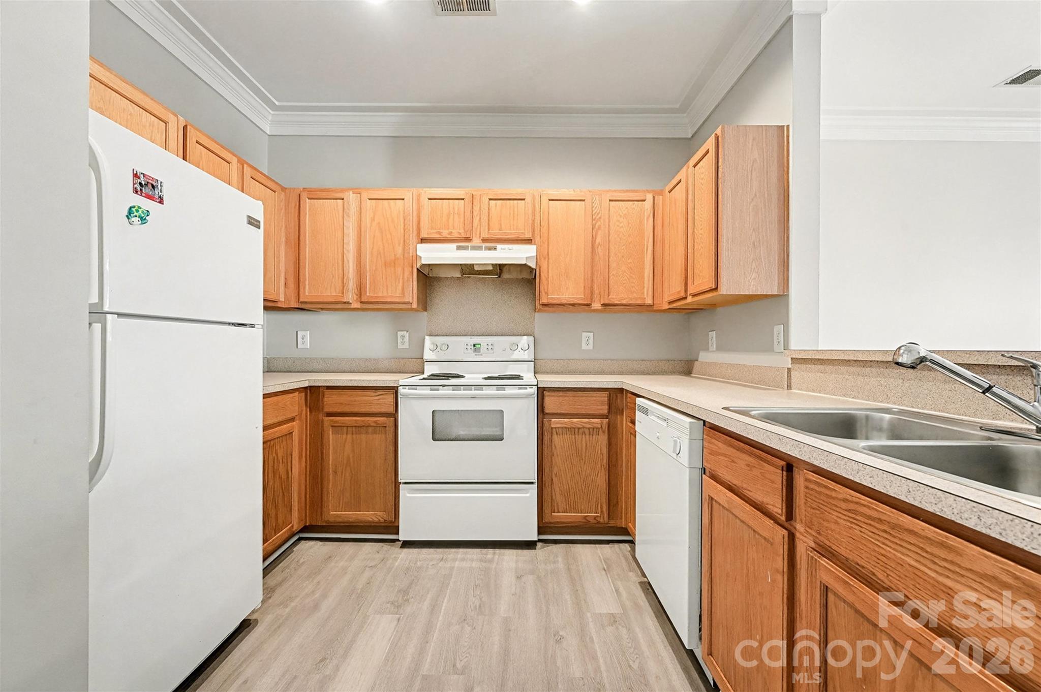 2318 Brendon Patrick Court Property Photo 8