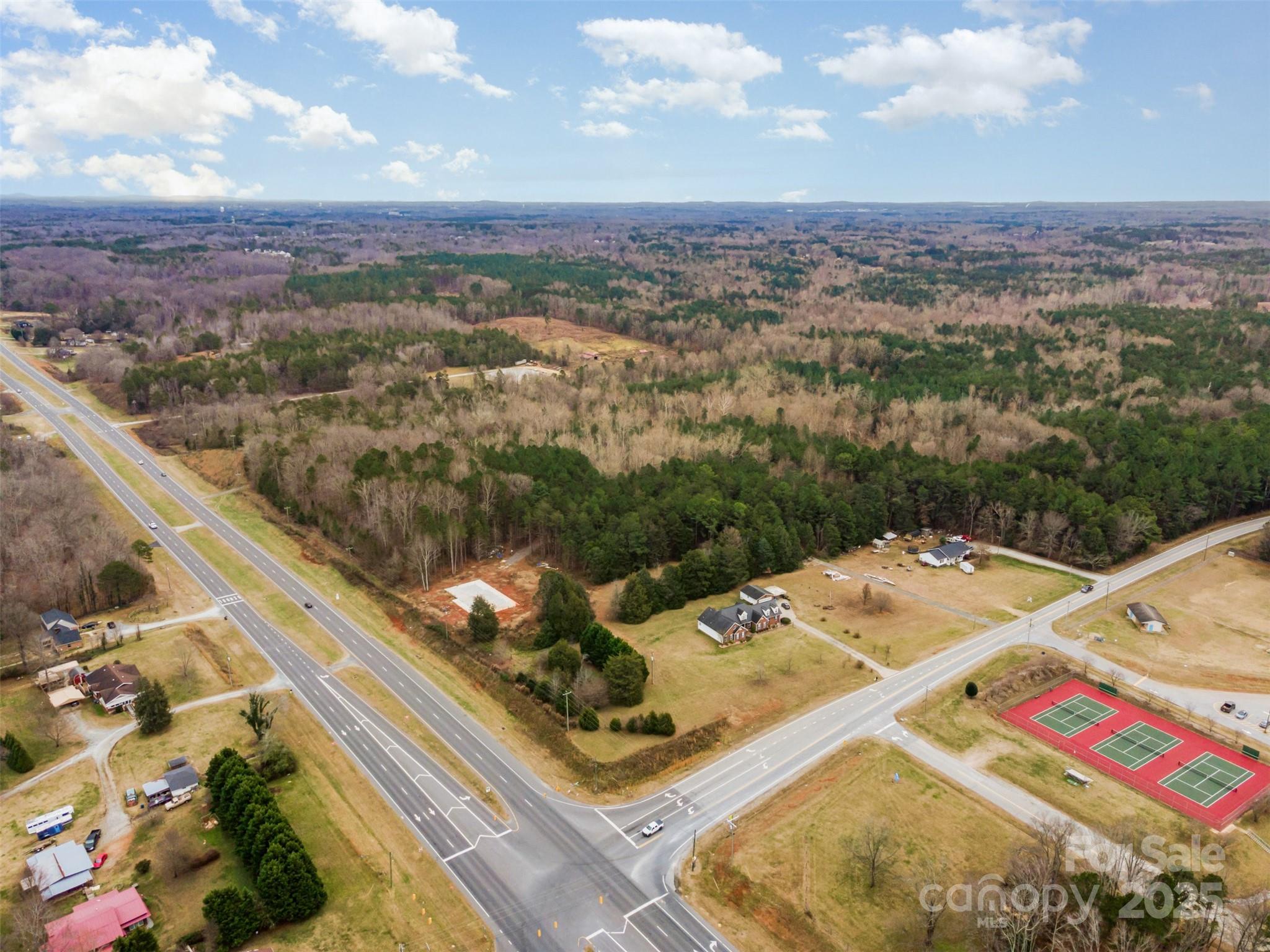 000 Statesville Boulevard Property Photo 8