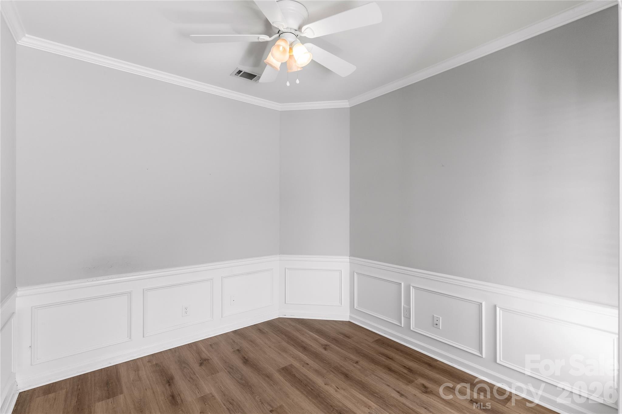 2034 Sweetleaf Drive Property Photo 4