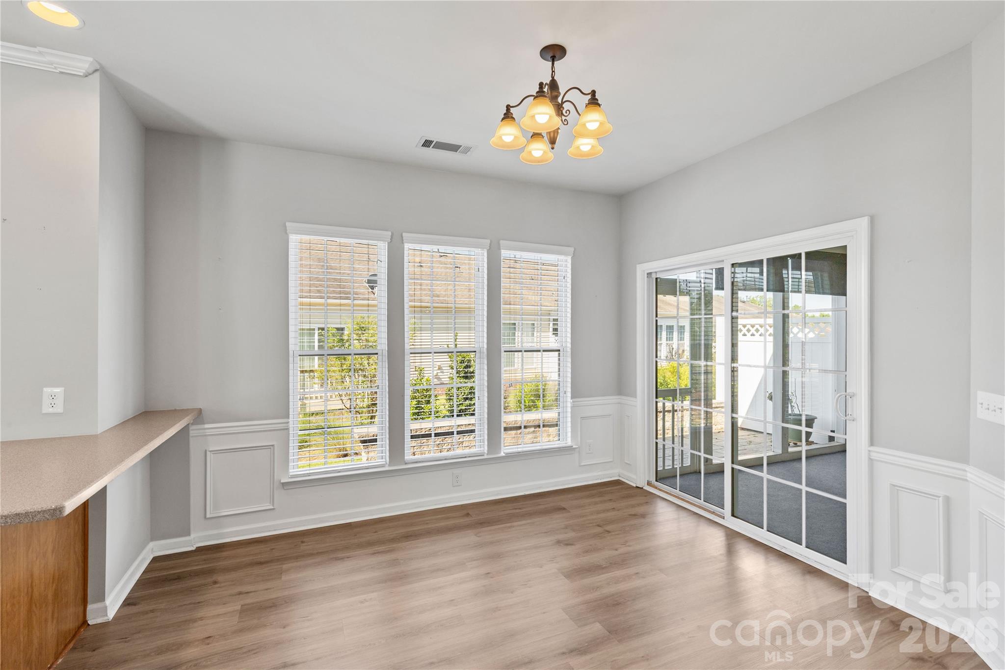 2034 Sweetleaf Drive Property Photo 10