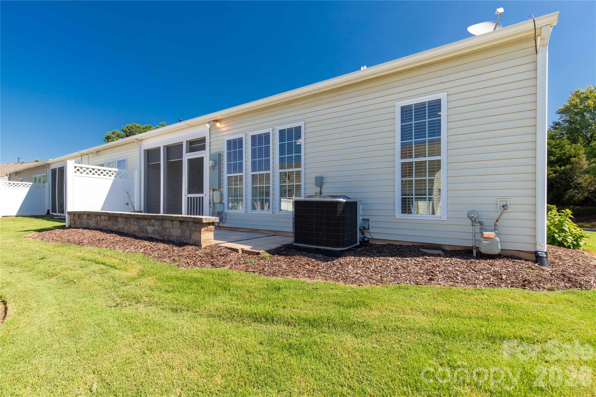 2034 Sweetleaf Drive Property Photo 32