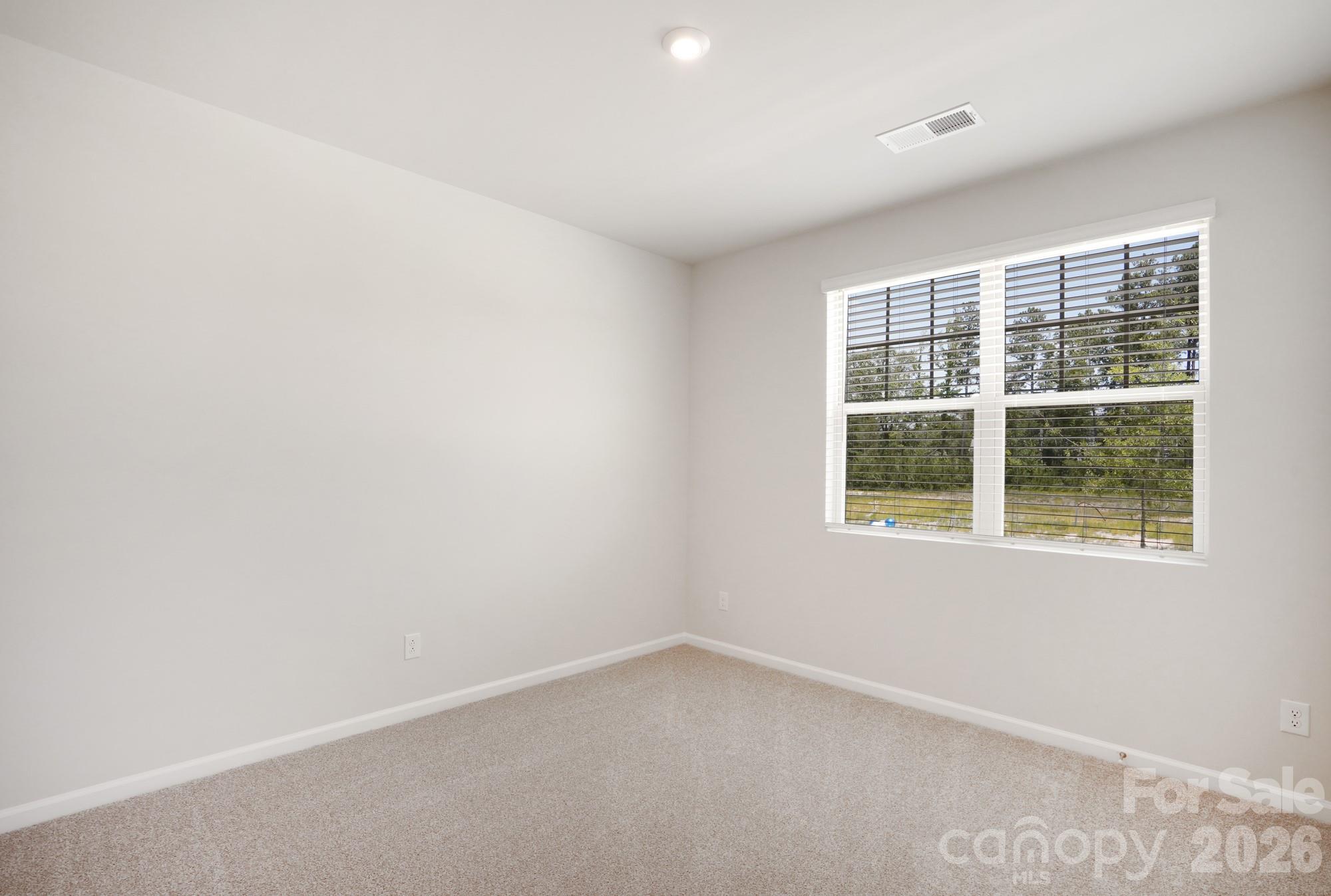 2707 Westmont Drive Property Photo 8